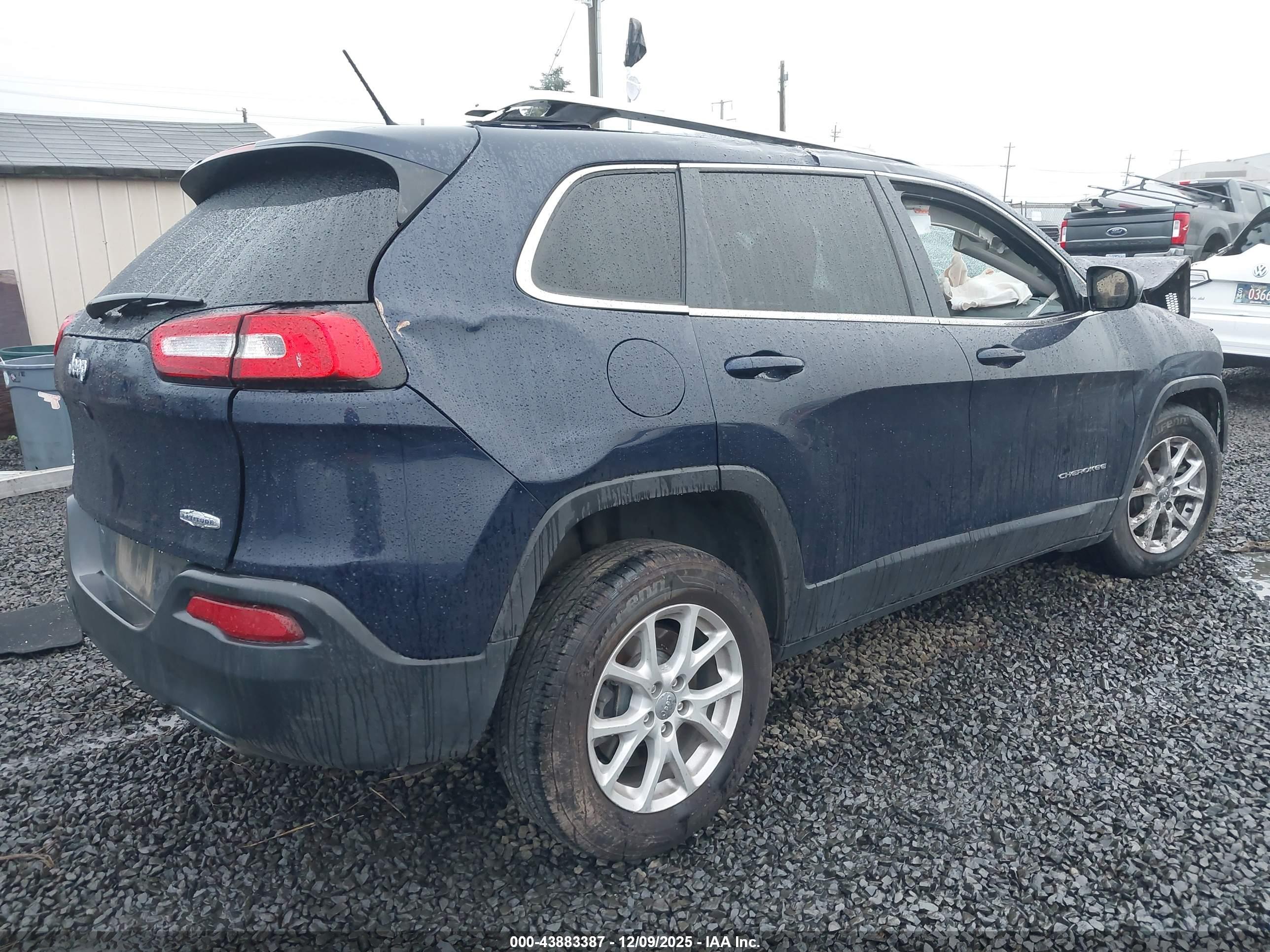 JEEP CHEROKEE image 4