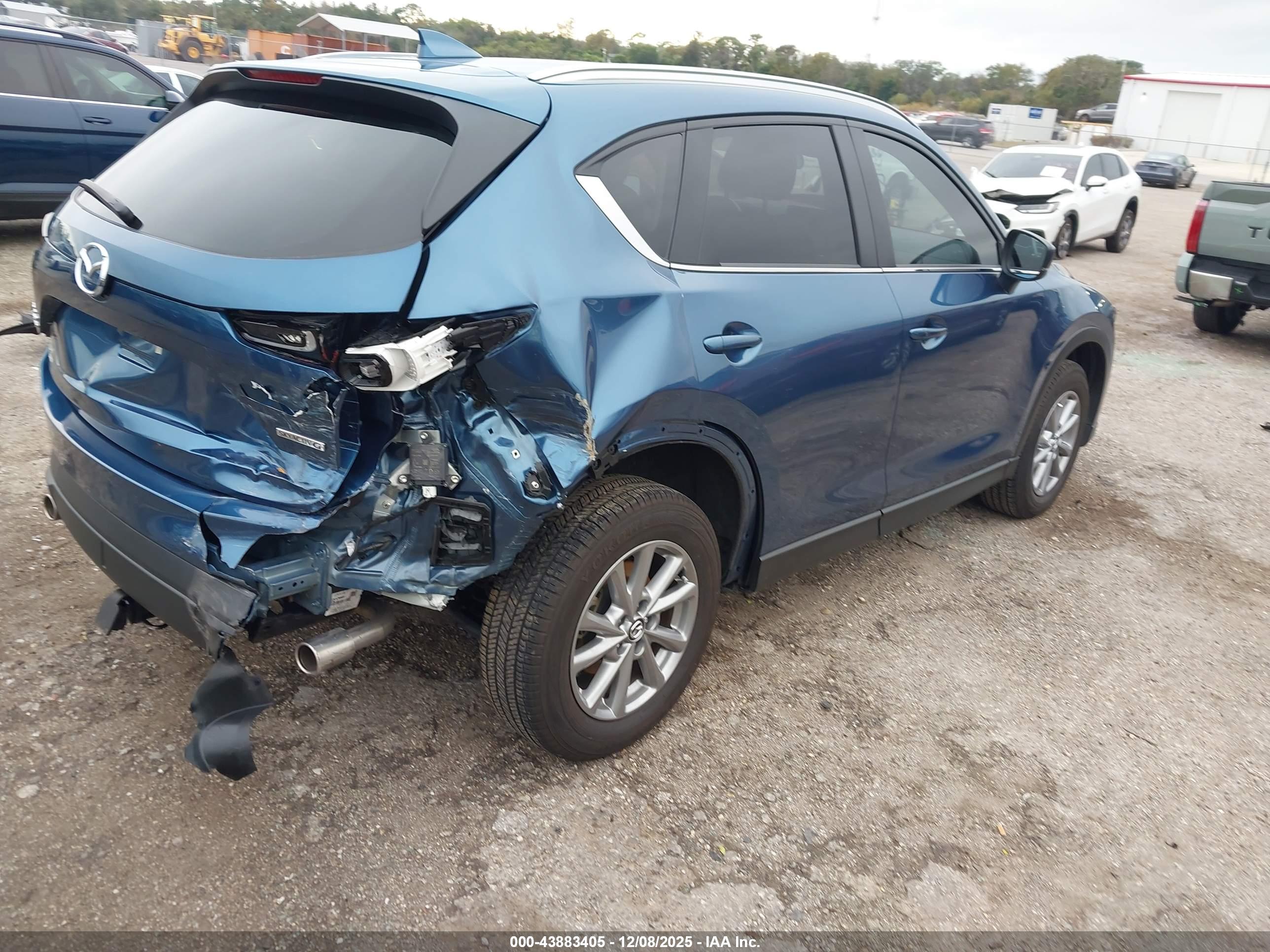 MAZDA CX-5 image 4