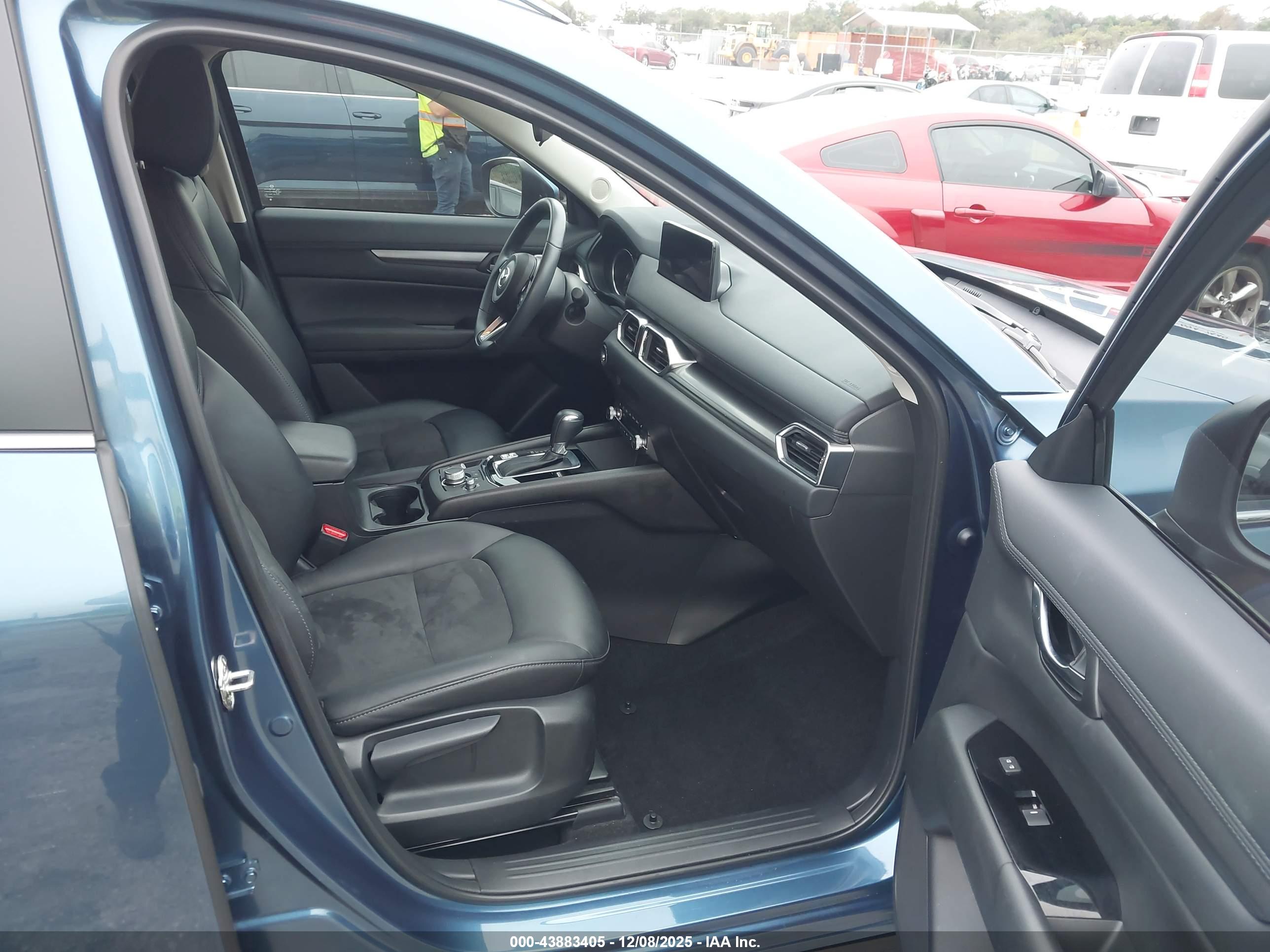 MAZDA CX-5 image 5