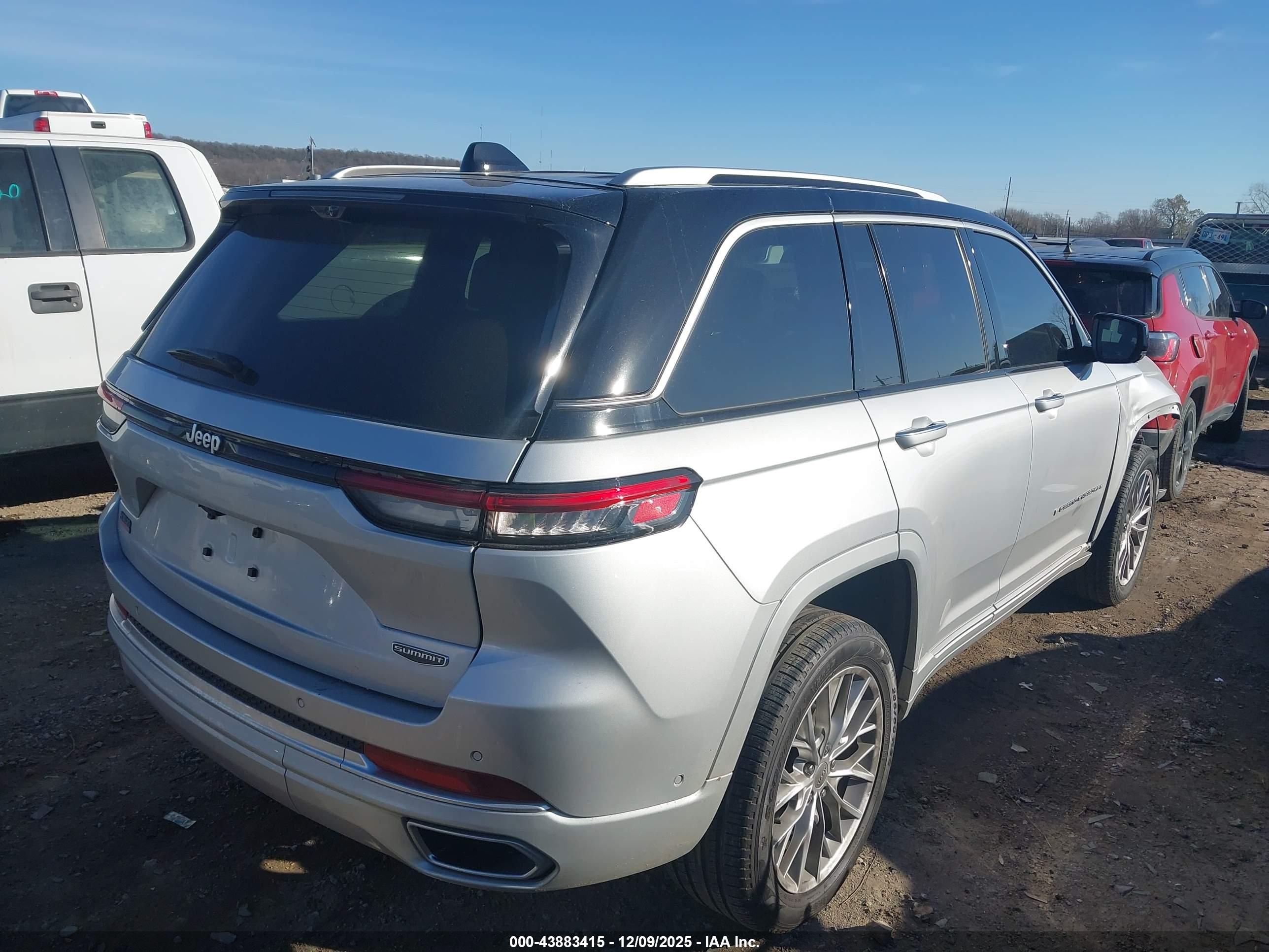 JEEP GRAND image 4