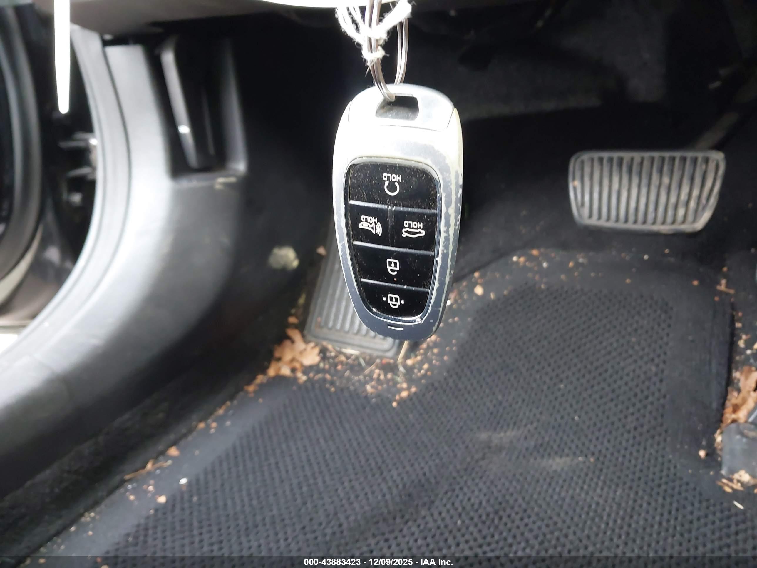 HYUNDAI SONATA image 11