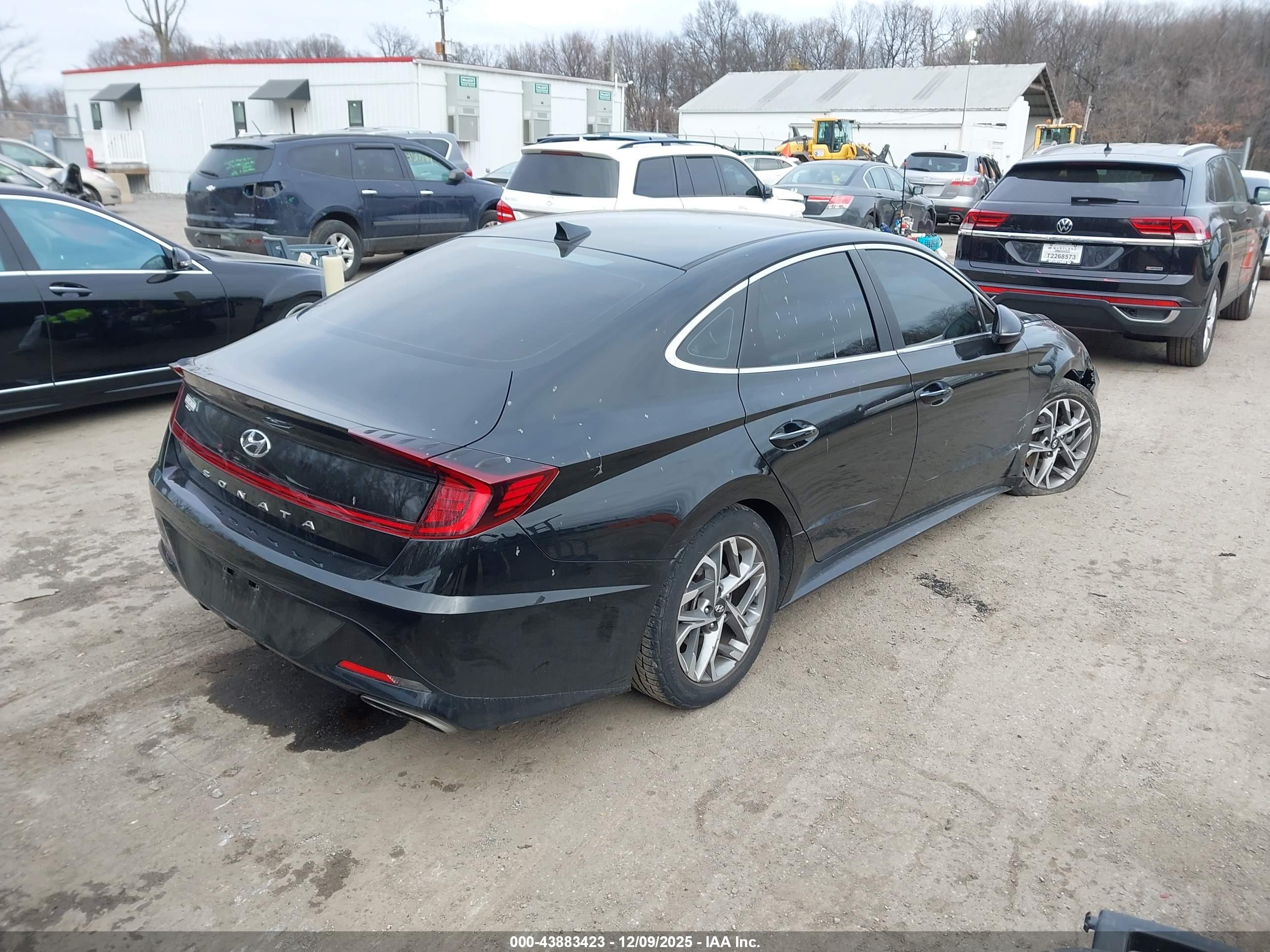 HYUNDAI SONATA image 4
