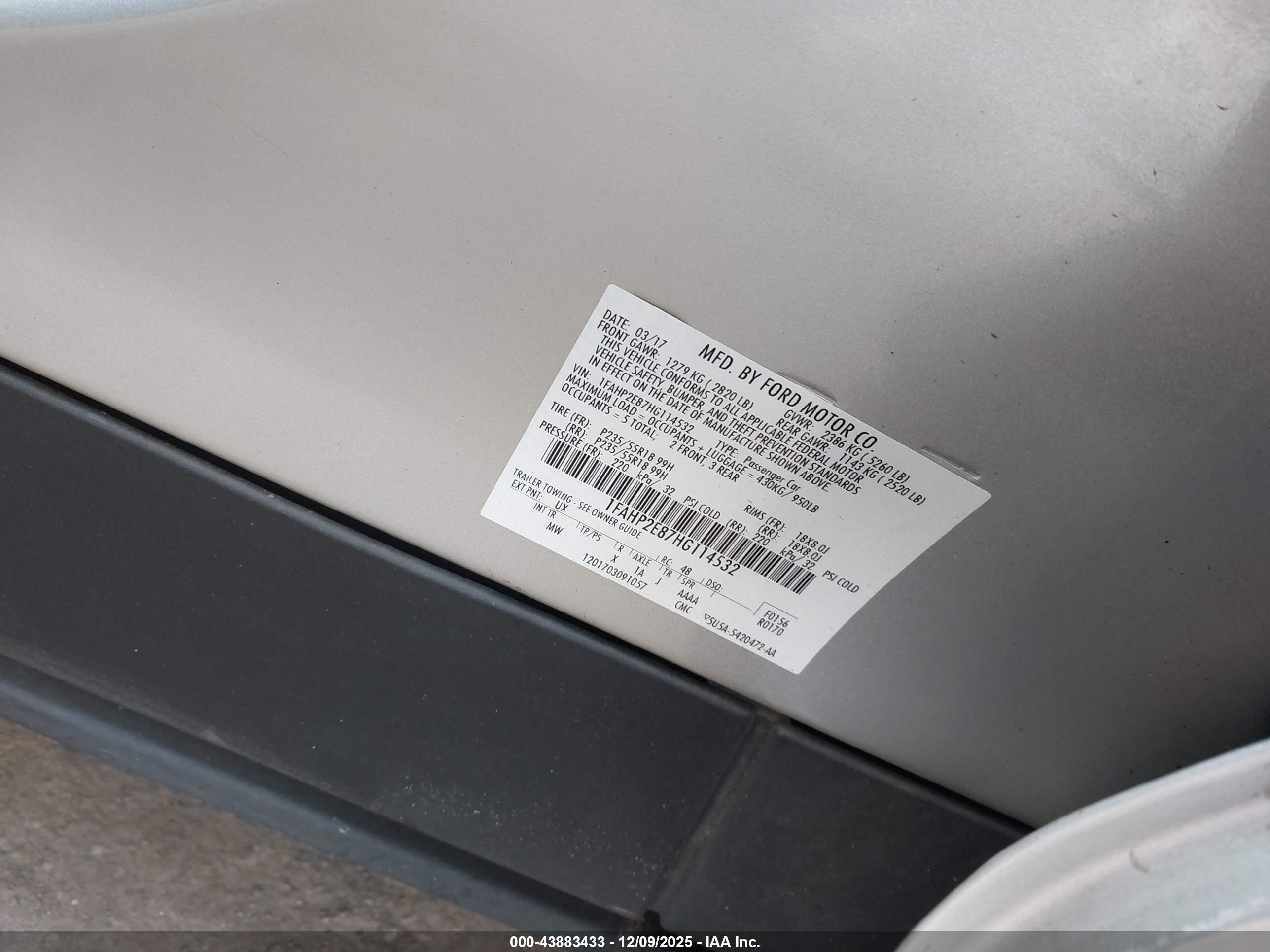 FORD TAURUS image 9