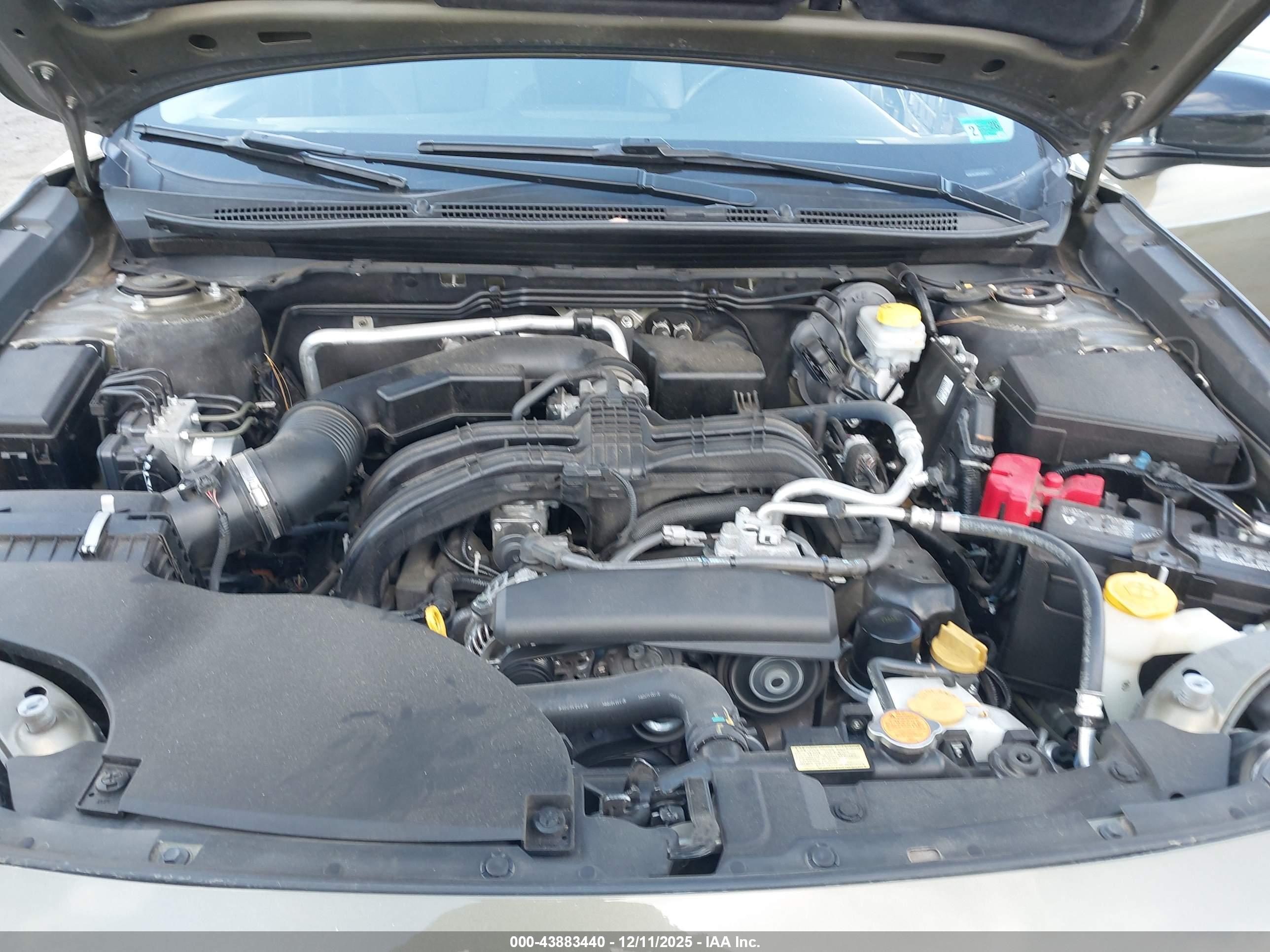 SUBARU OUTBACK image 10