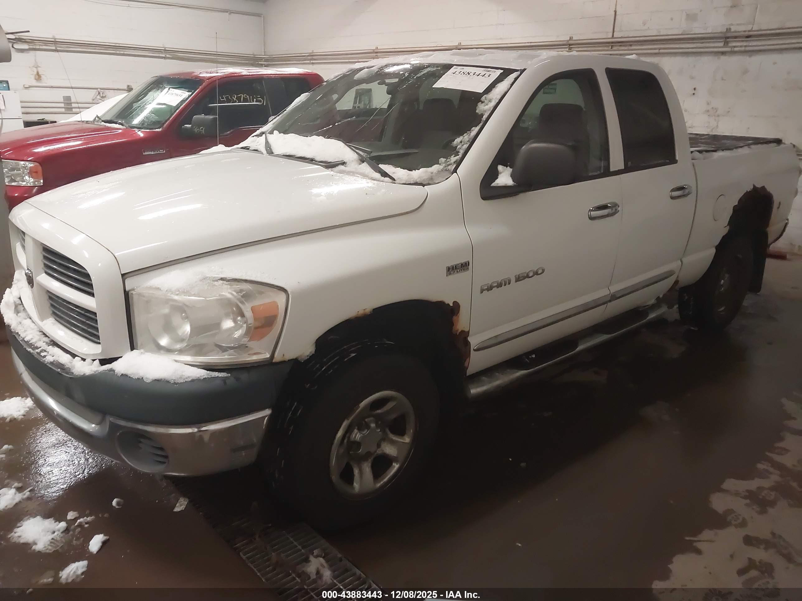 DODGE RAM image 2