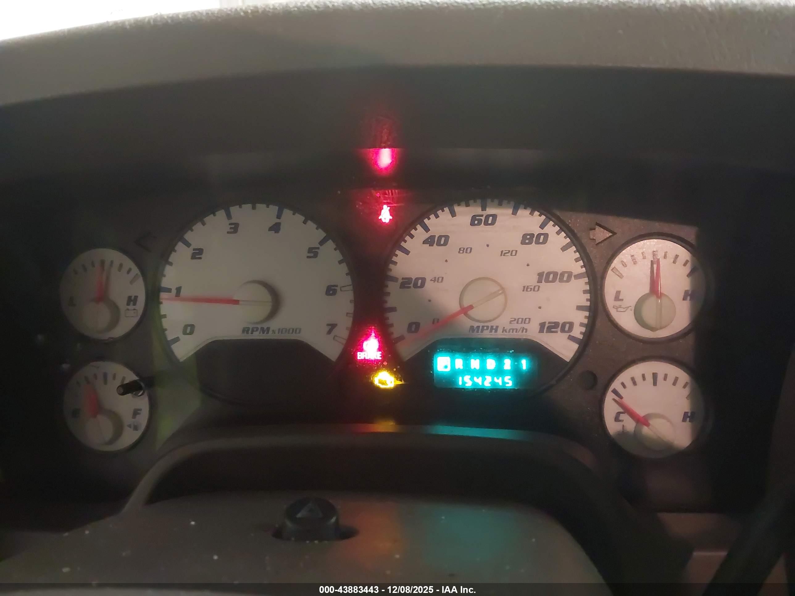 DODGE RAM image 7