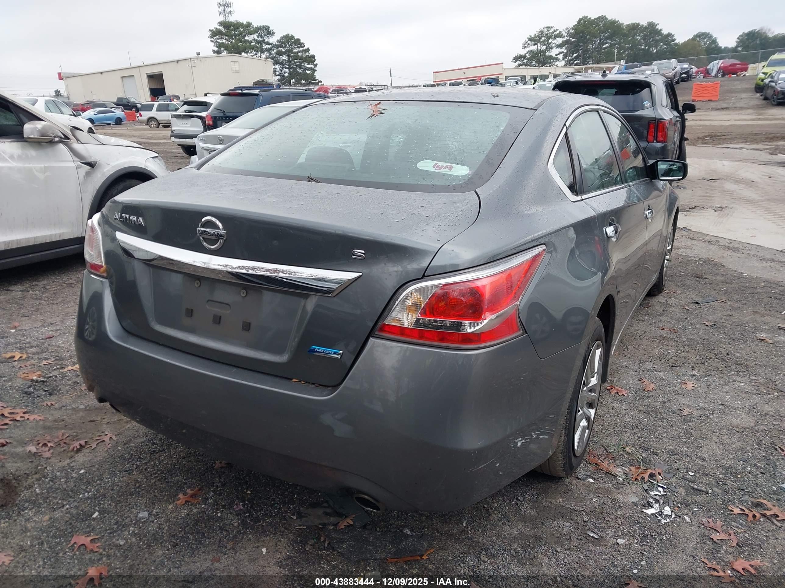 NISSAN ALTIMA image 4
