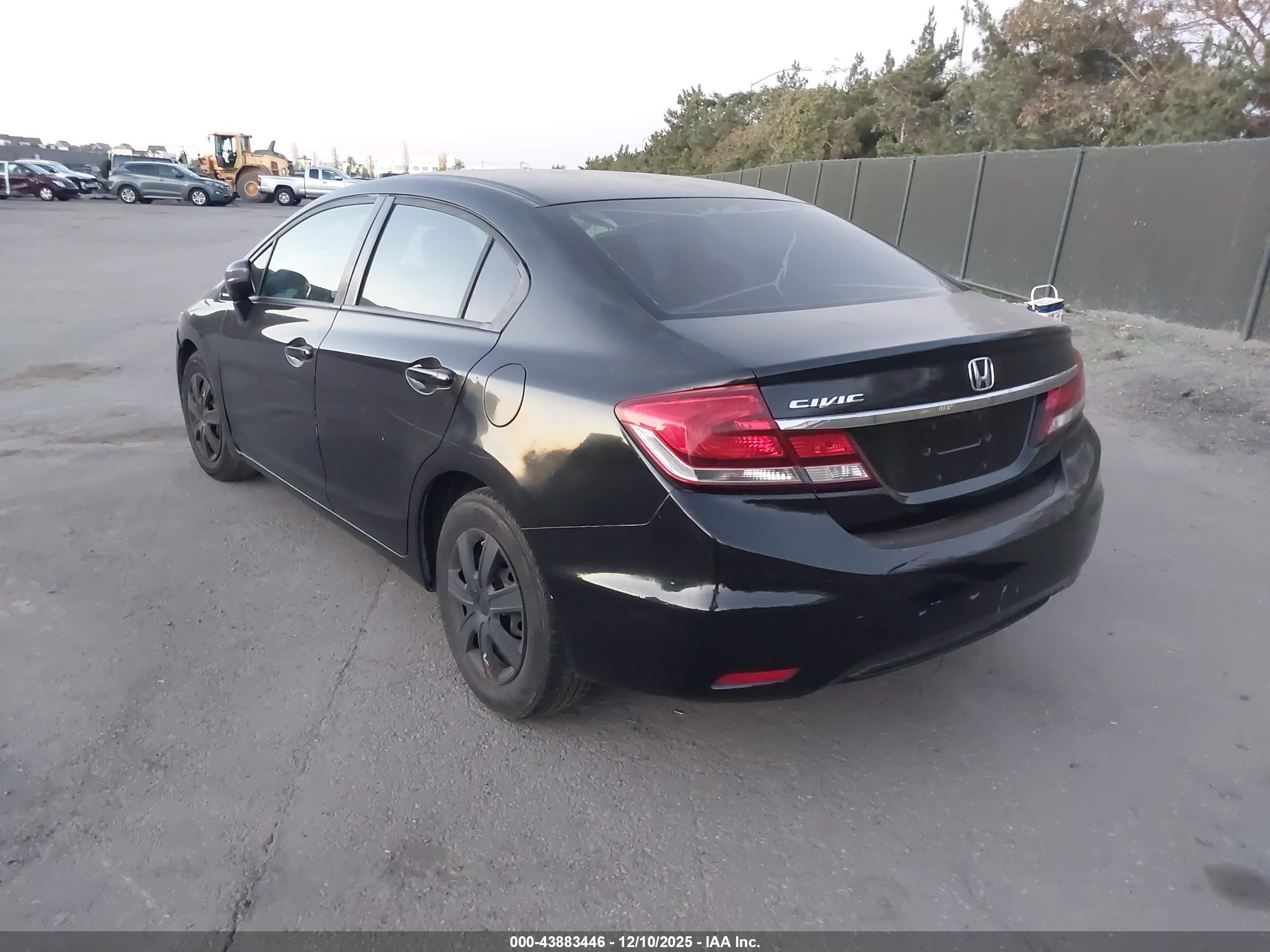 HONDA CIVIC image 3