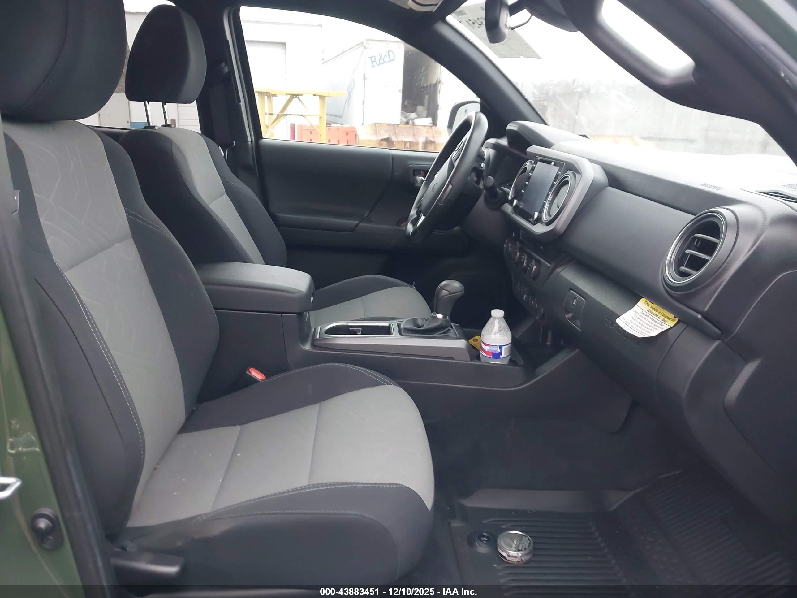 TOYOTA TACOMA image 5