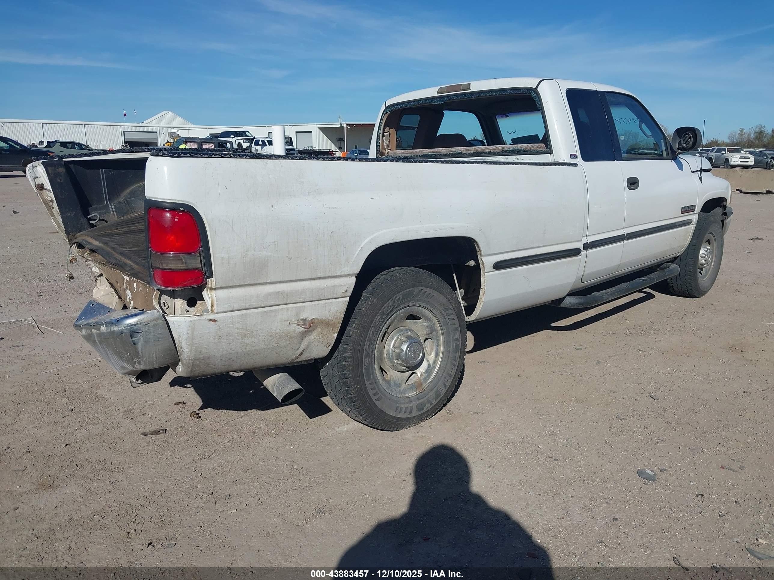 DODGE RAM image 4
