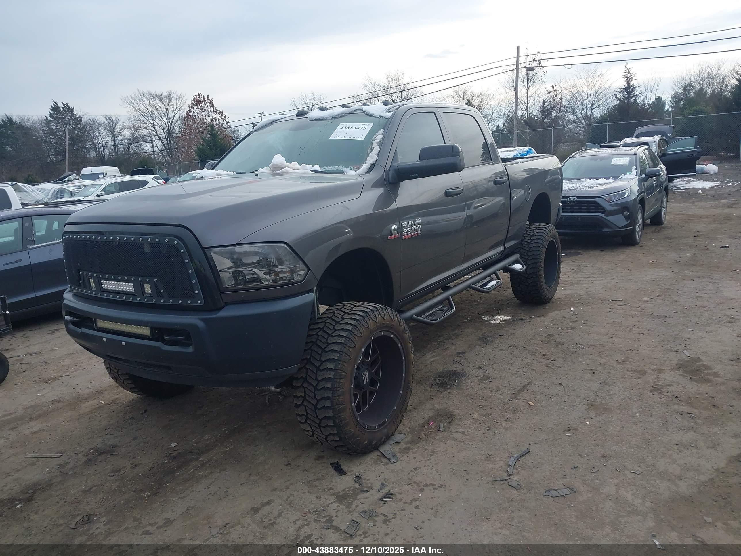 RAM 2500 image 2