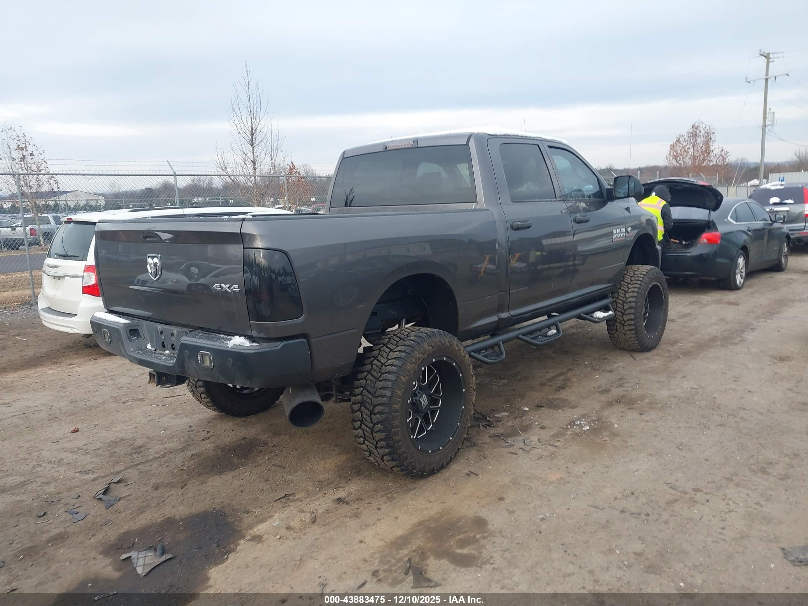 RAM 2500 image 4