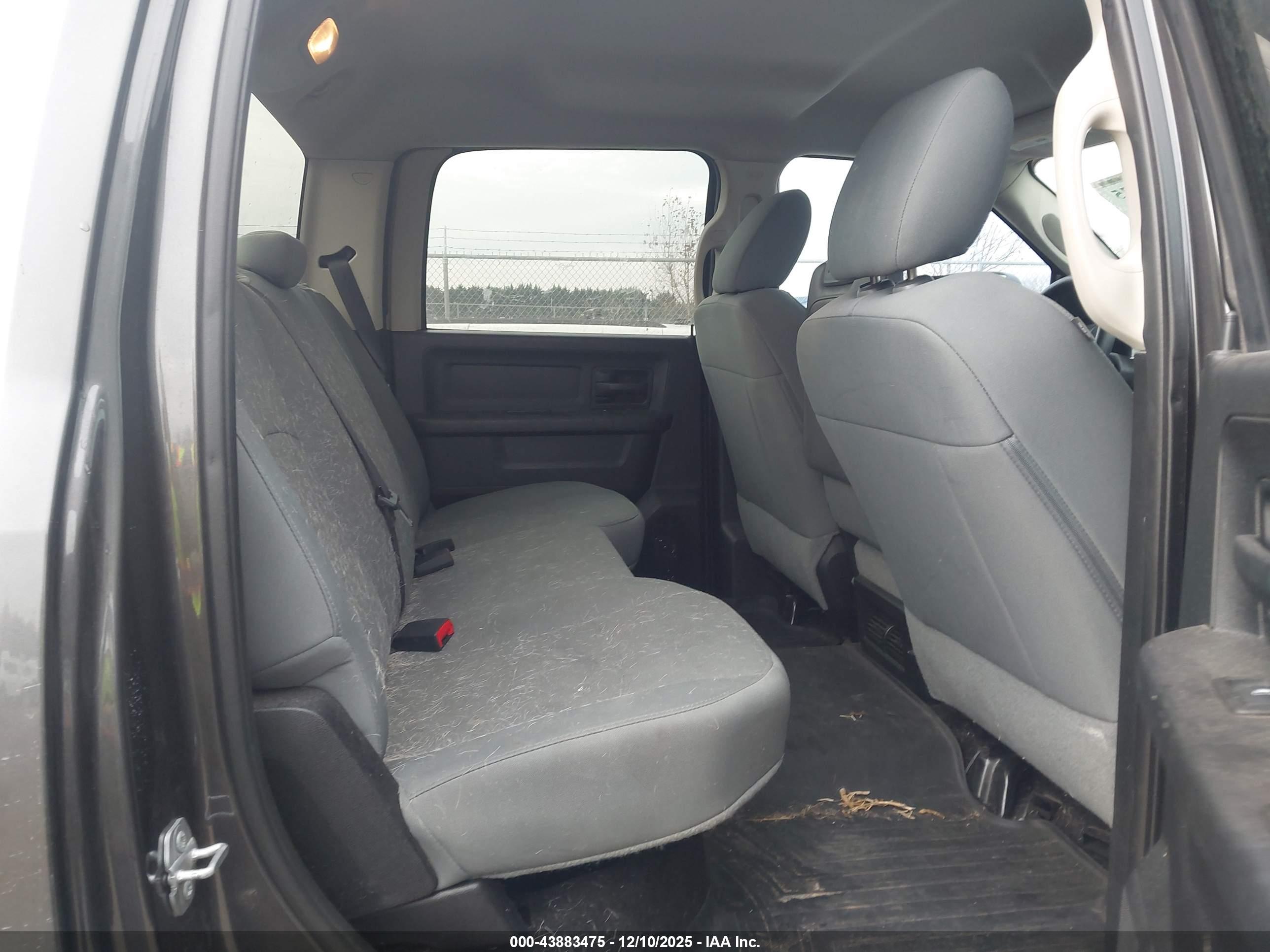 RAM 2500 image 8