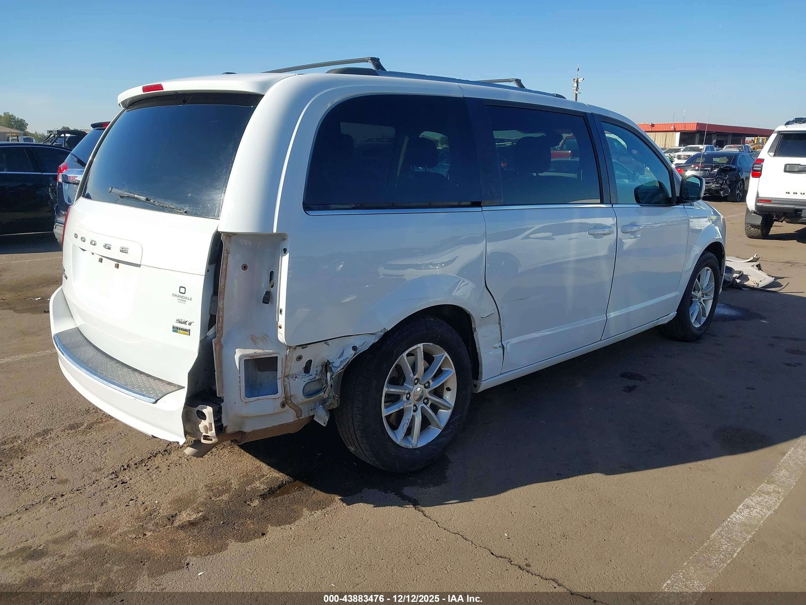 DODGE GRAND image 4