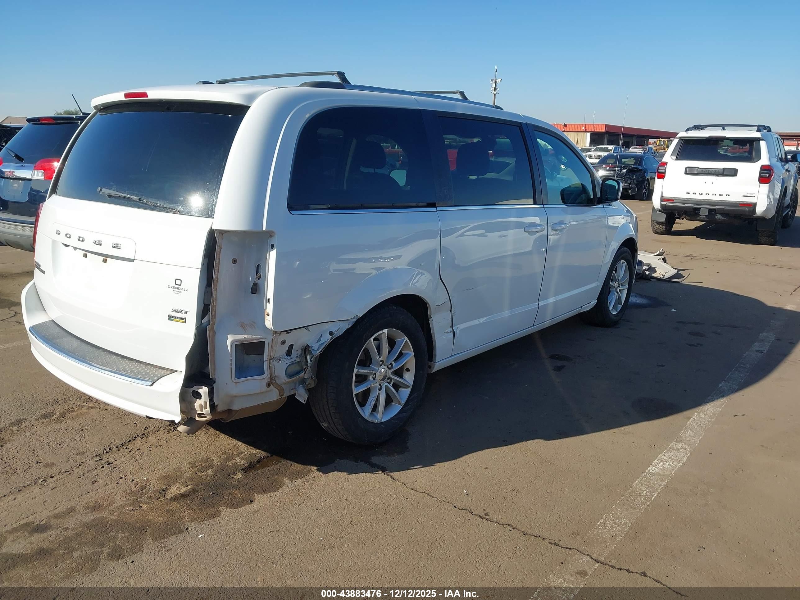 DODGE GRAND image 6