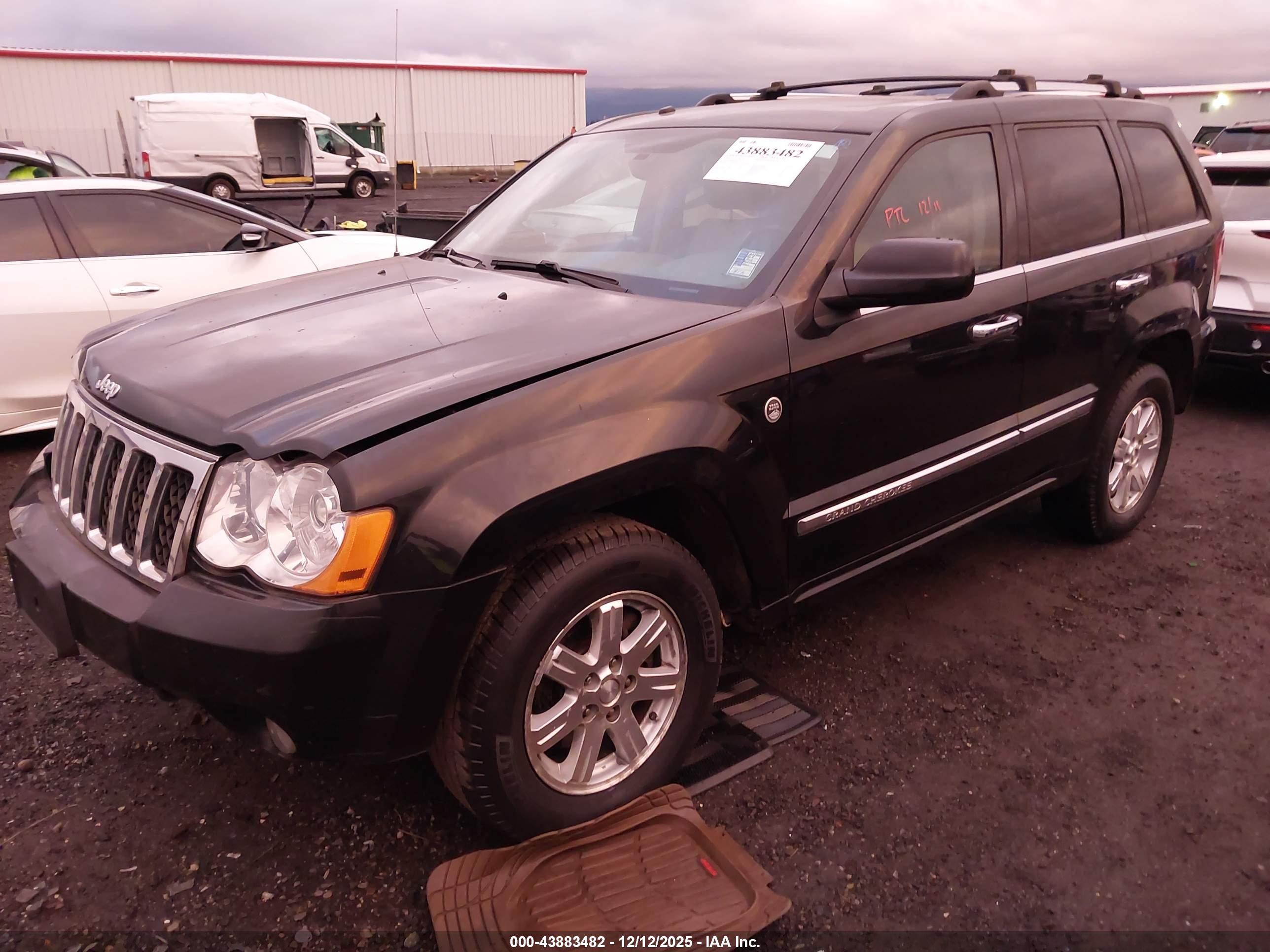 JEEP GRAND image 2