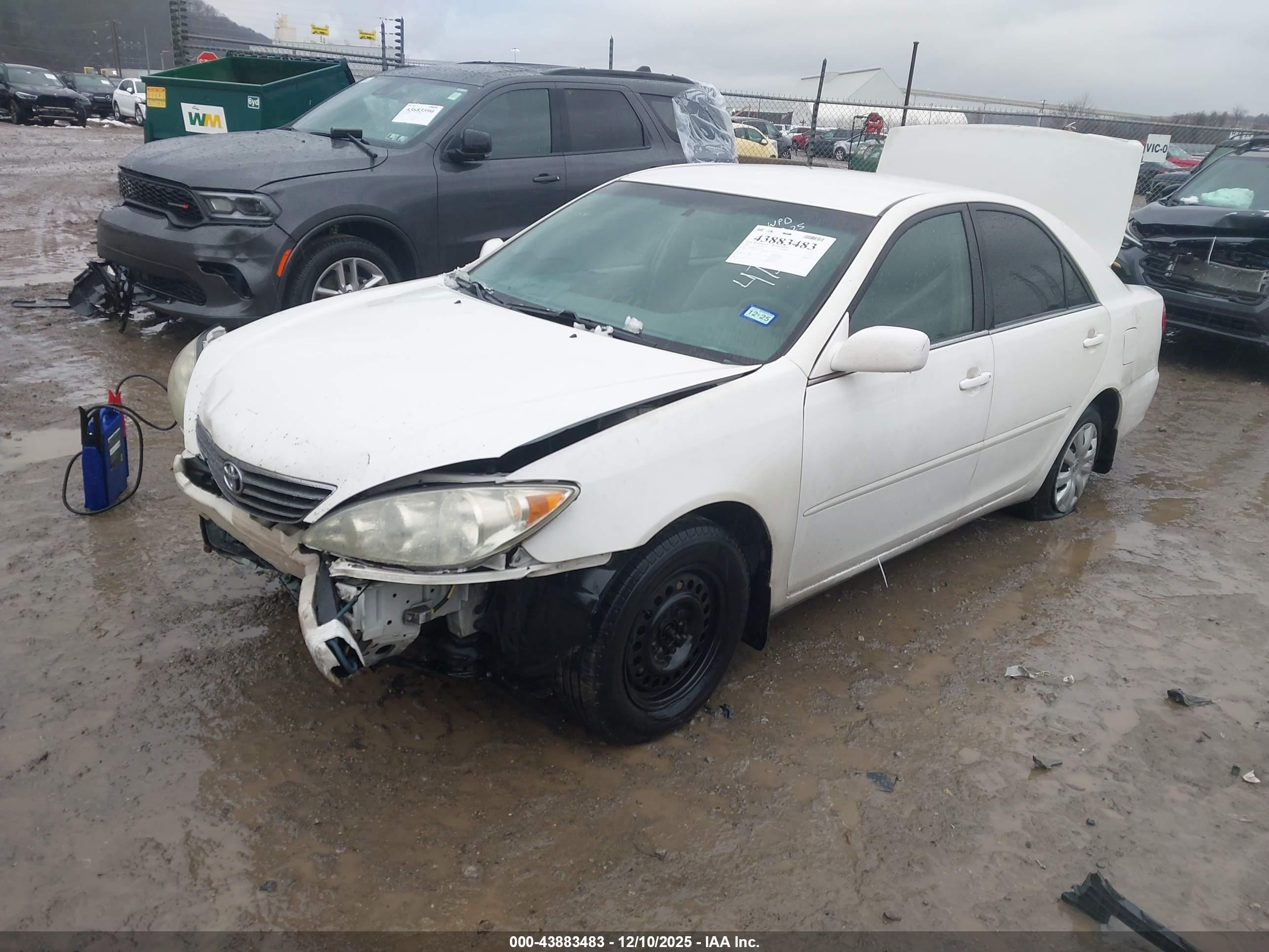 TOYOTA CAMRY image 2