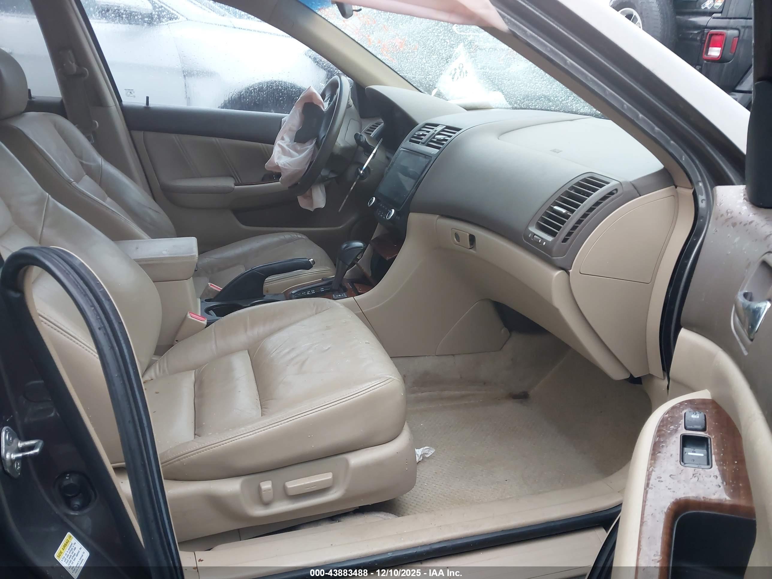 HONDA ACCORD image 5