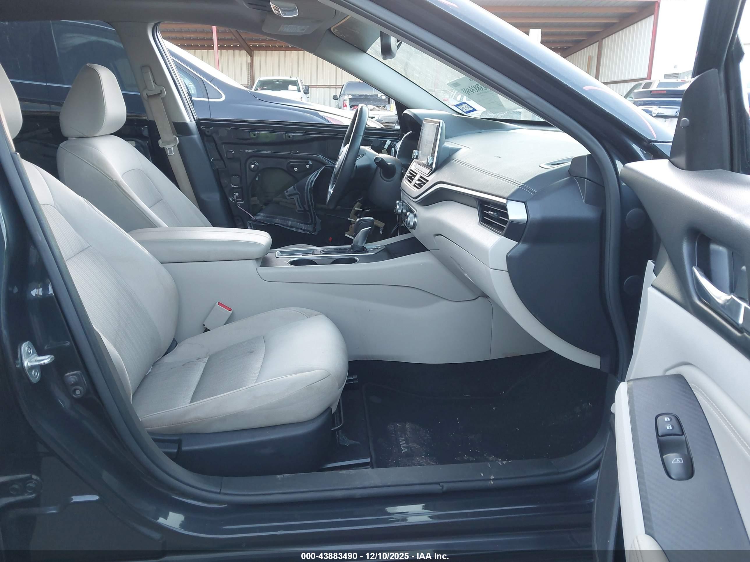 NISSAN ALTIMA image 5