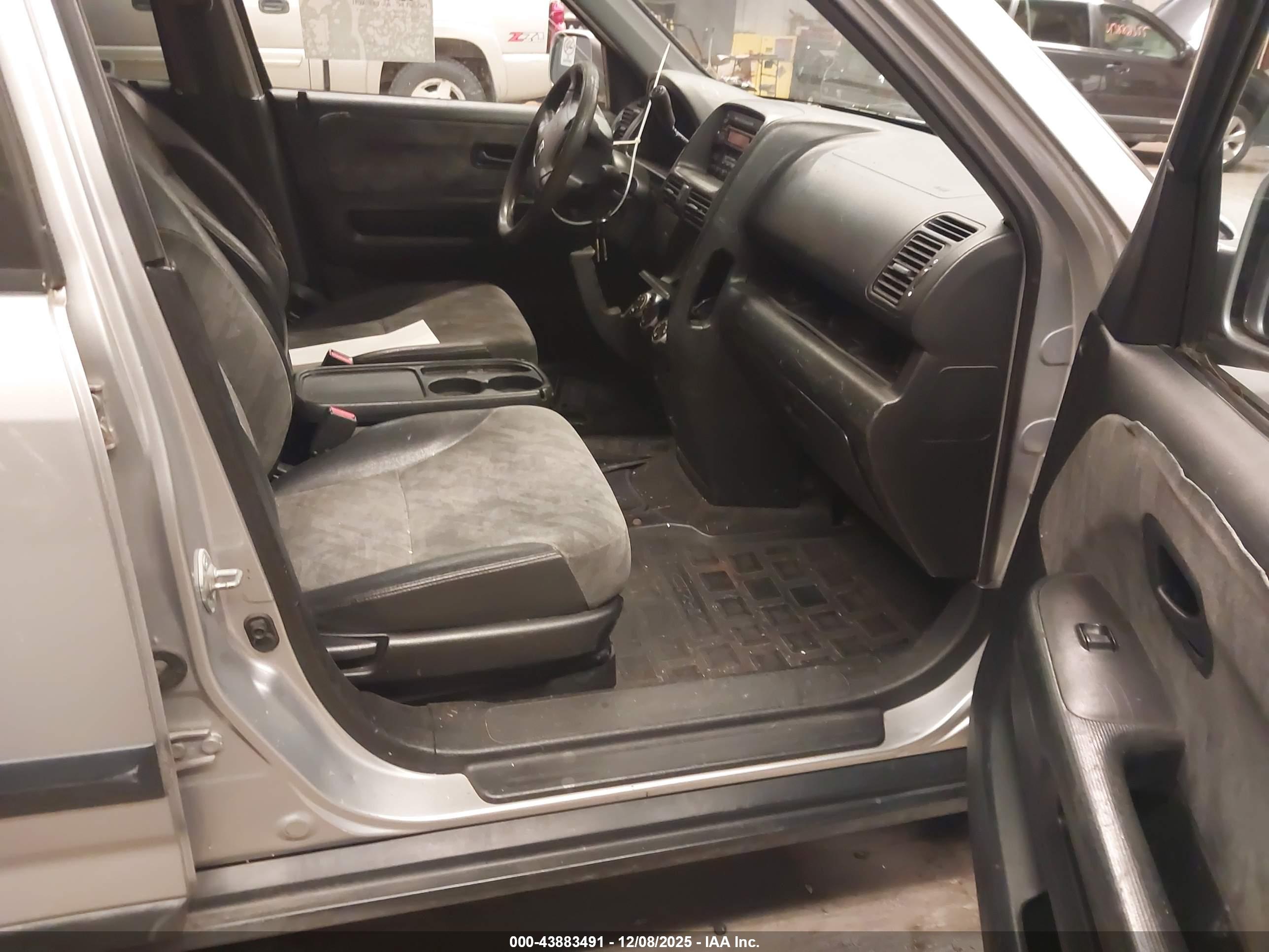 HONDA CR-V image 5