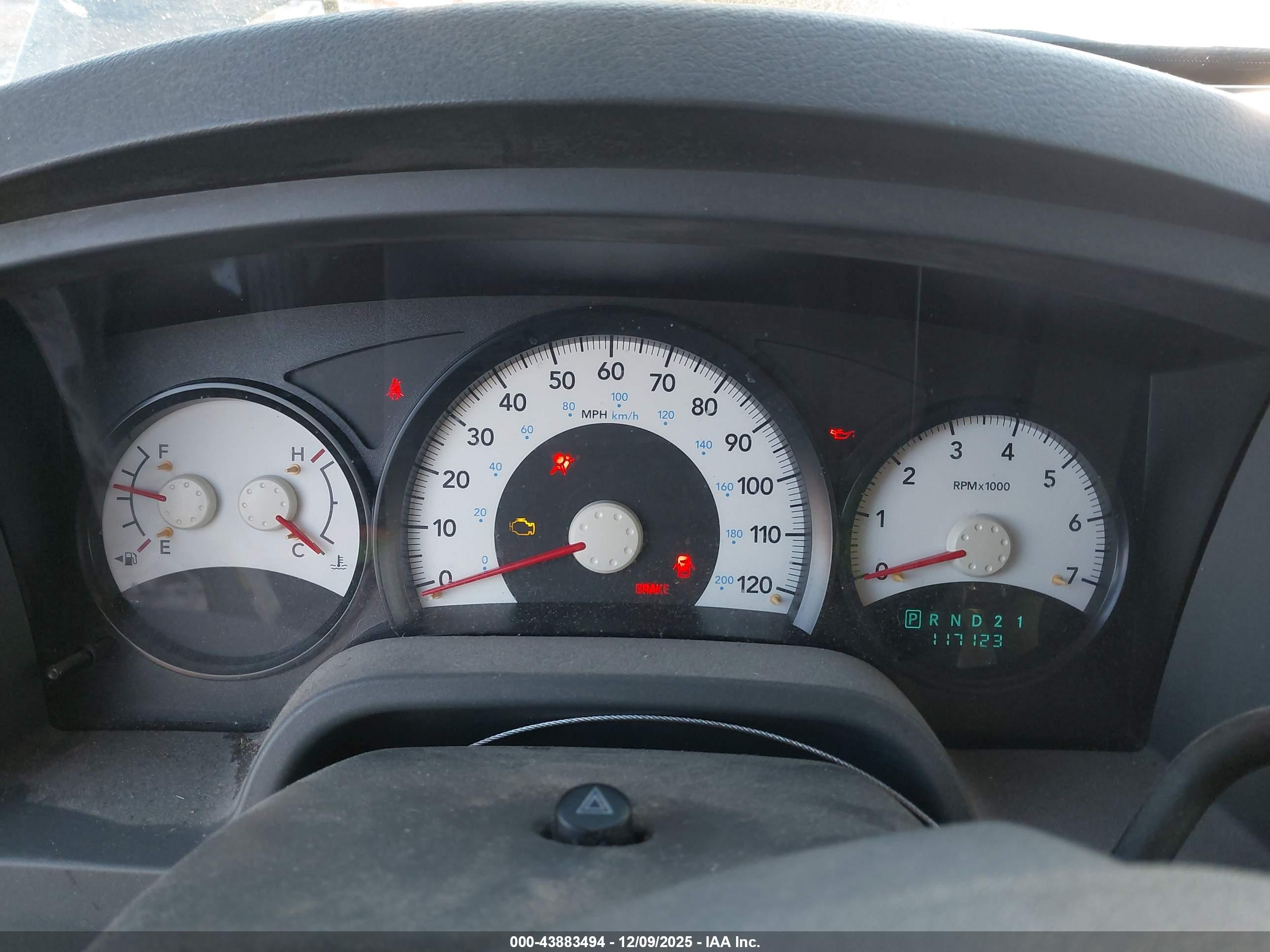 DODGE DAKOTA image 7