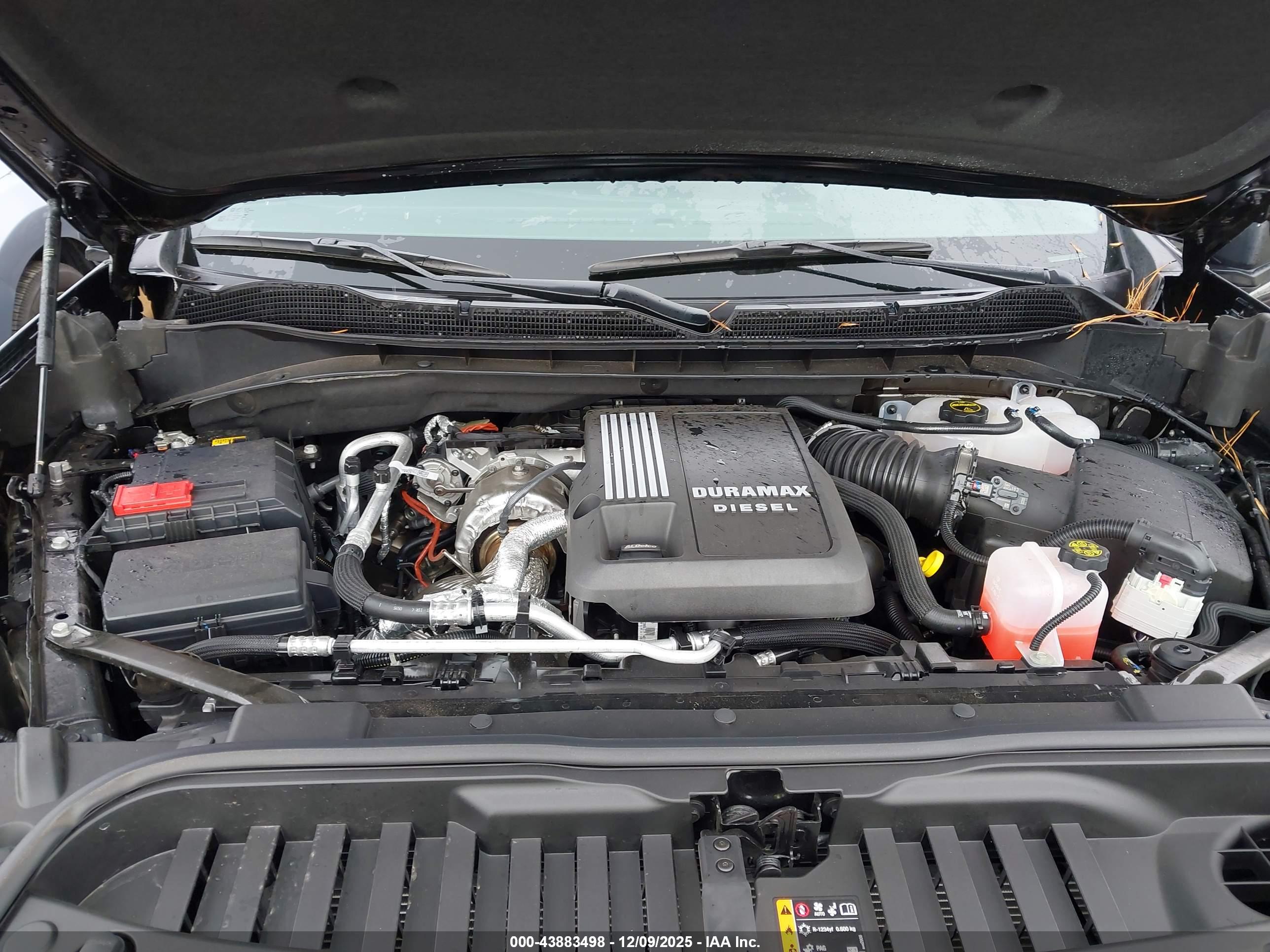 CHEVROLET SILVERADO image 10