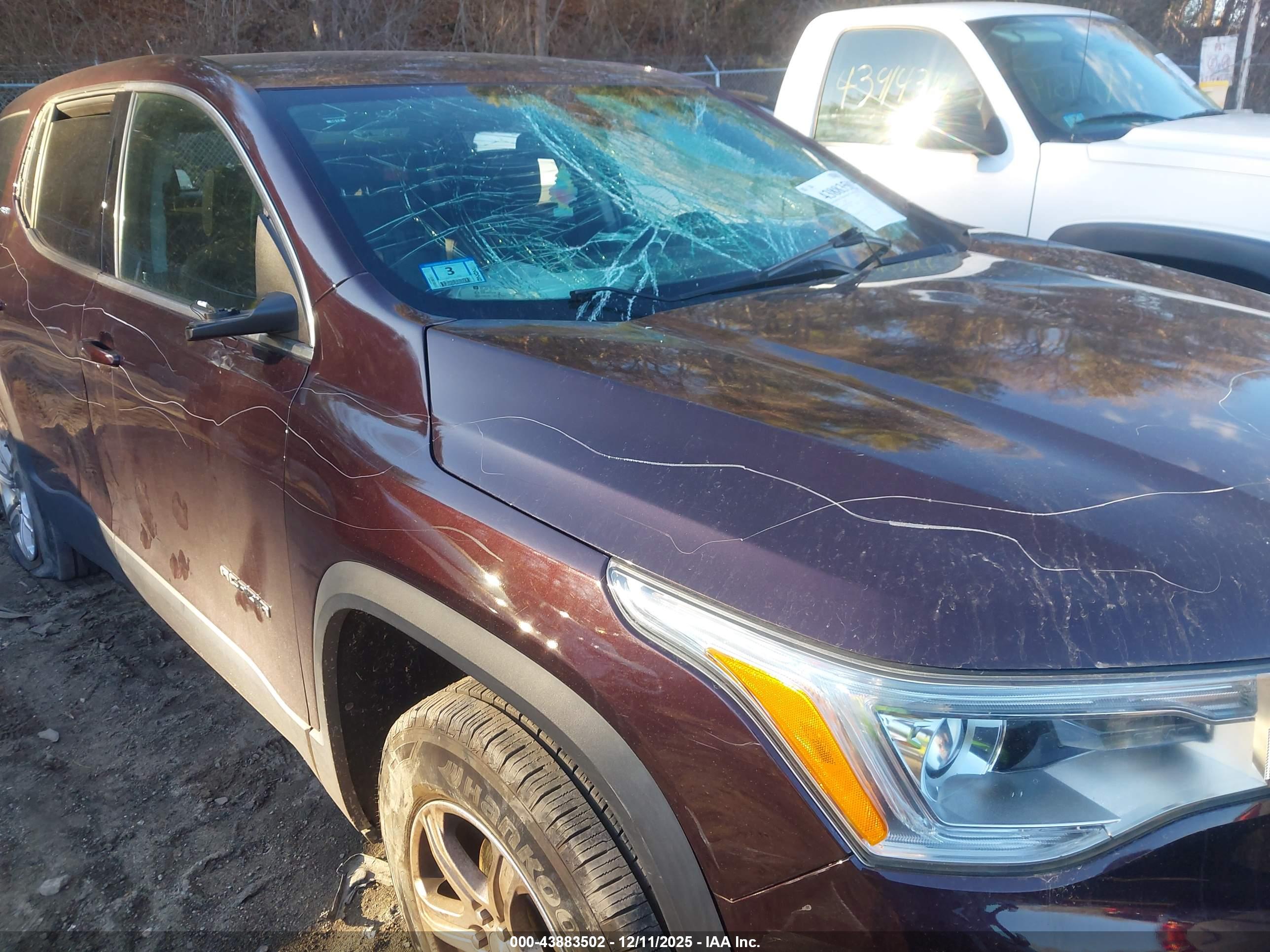 GMC ACADIA image 6