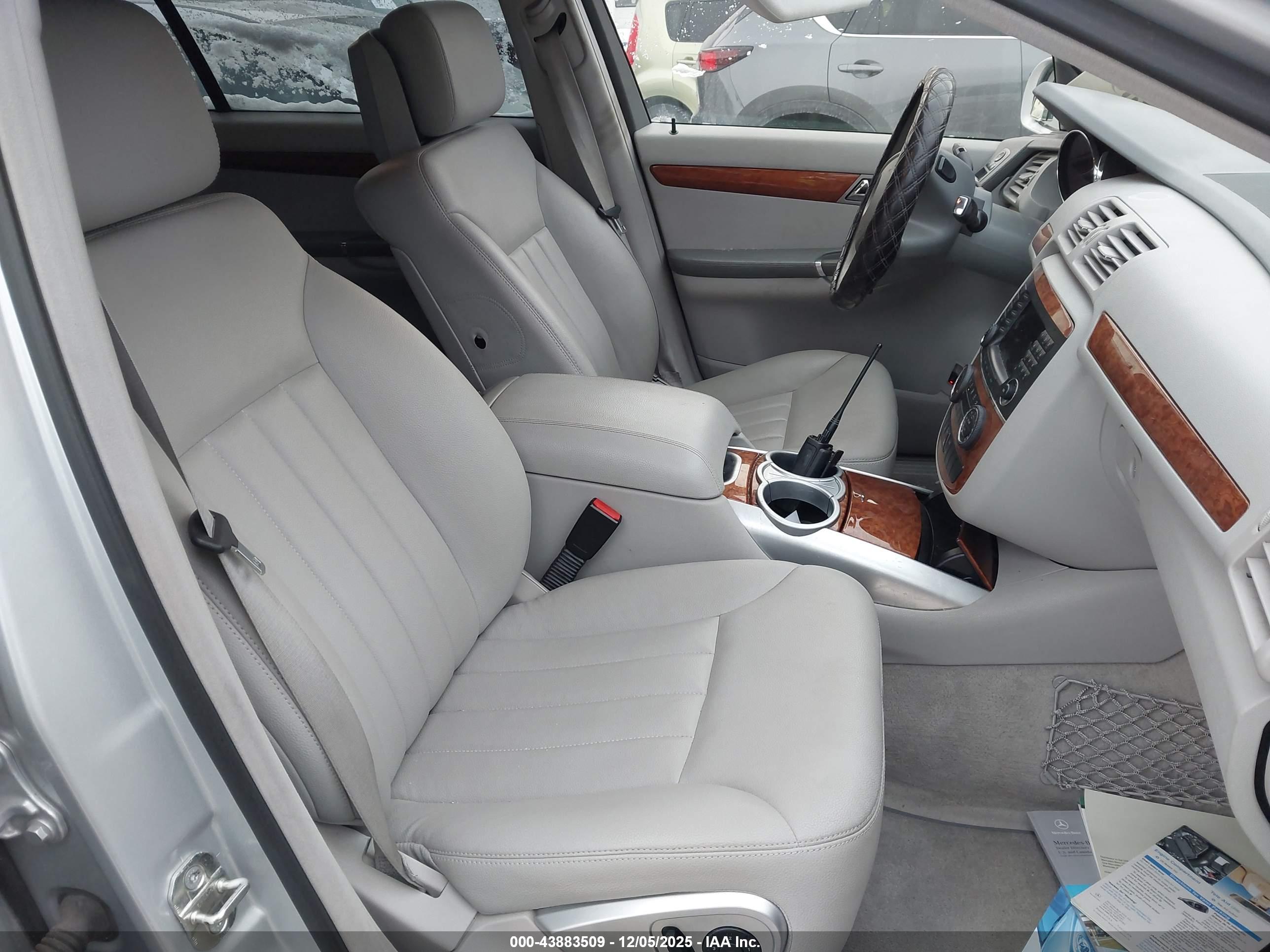 MERCEDES-BENZ R image 5