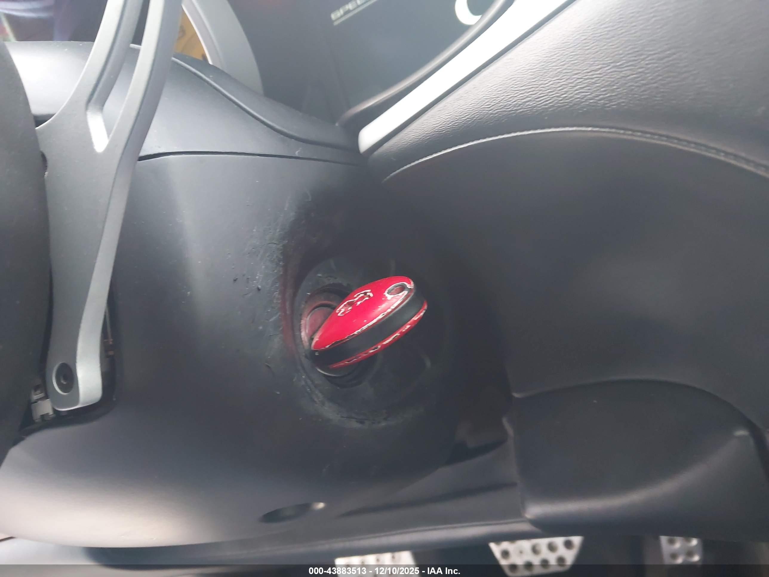 FERRARI FF image 11