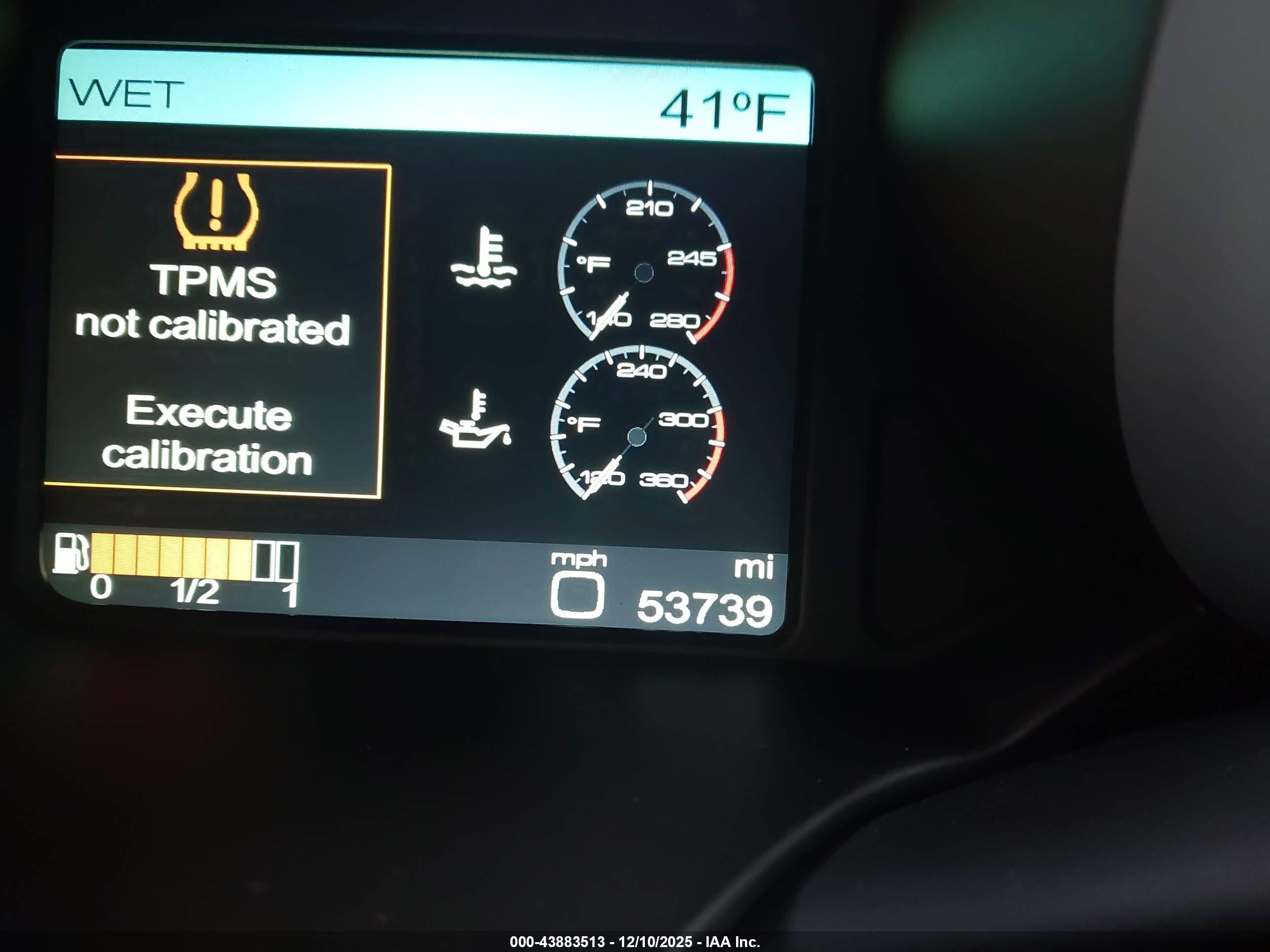 FERRARI FF image 7