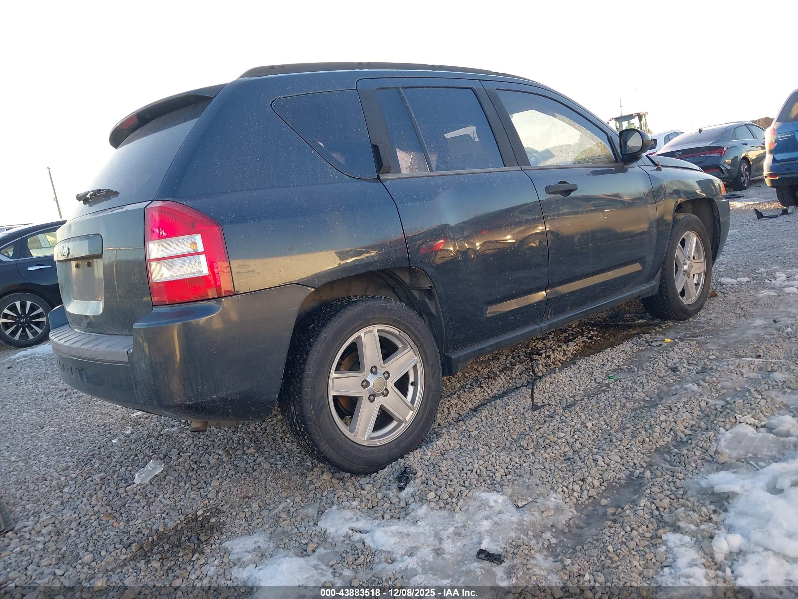 JEEP COMPASS image 4