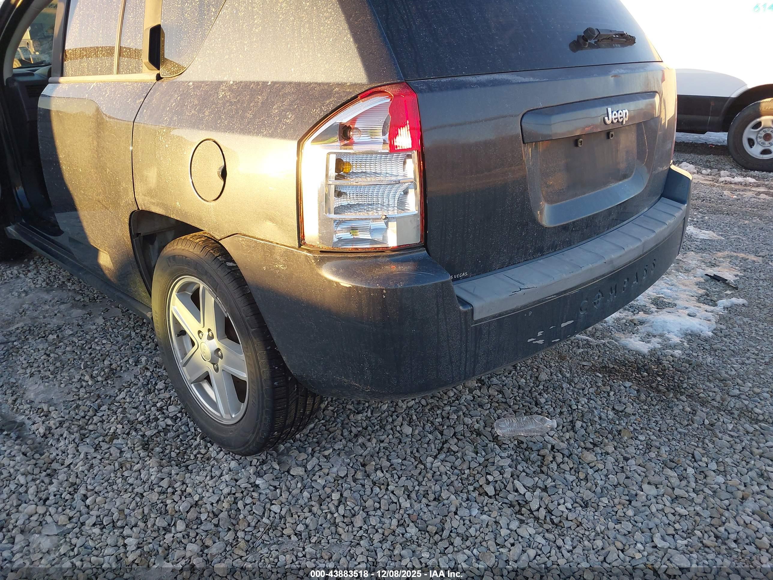 JEEP COMPASS image 6