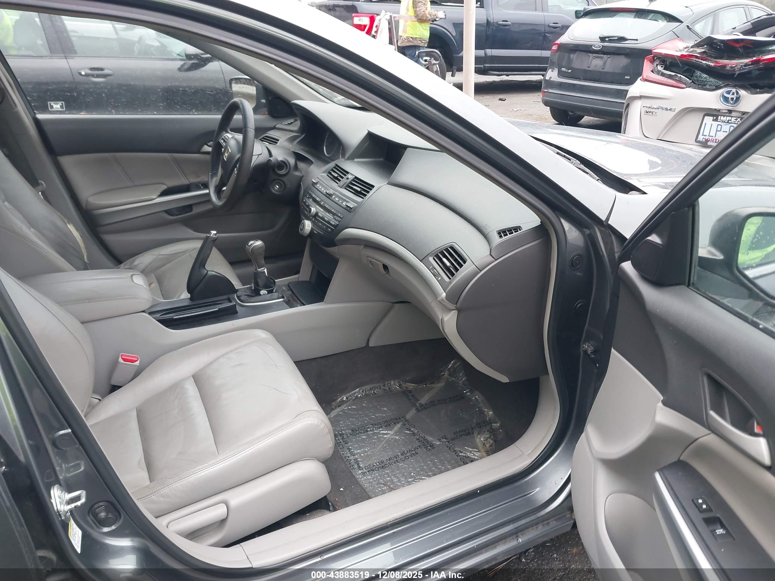 HONDA ACCORD image 5