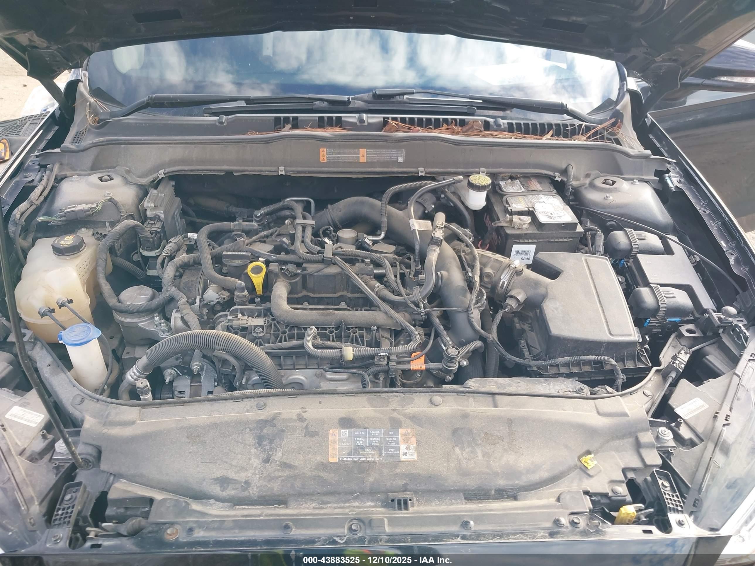 FORD FUSION image 10