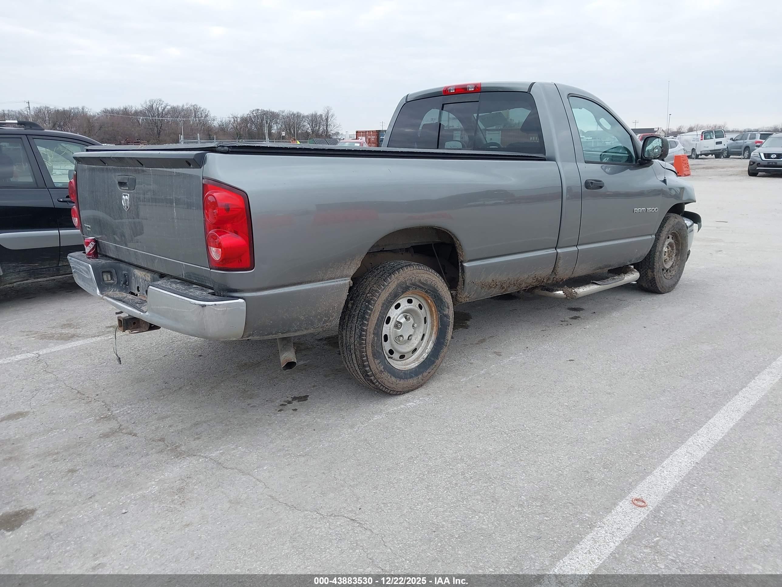 DODGE RAM image 4