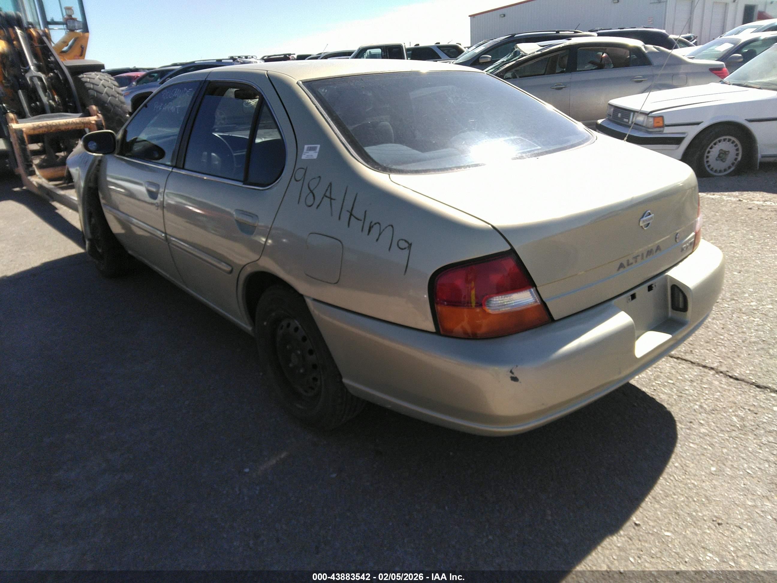 NISSAN ALTIMA image 3