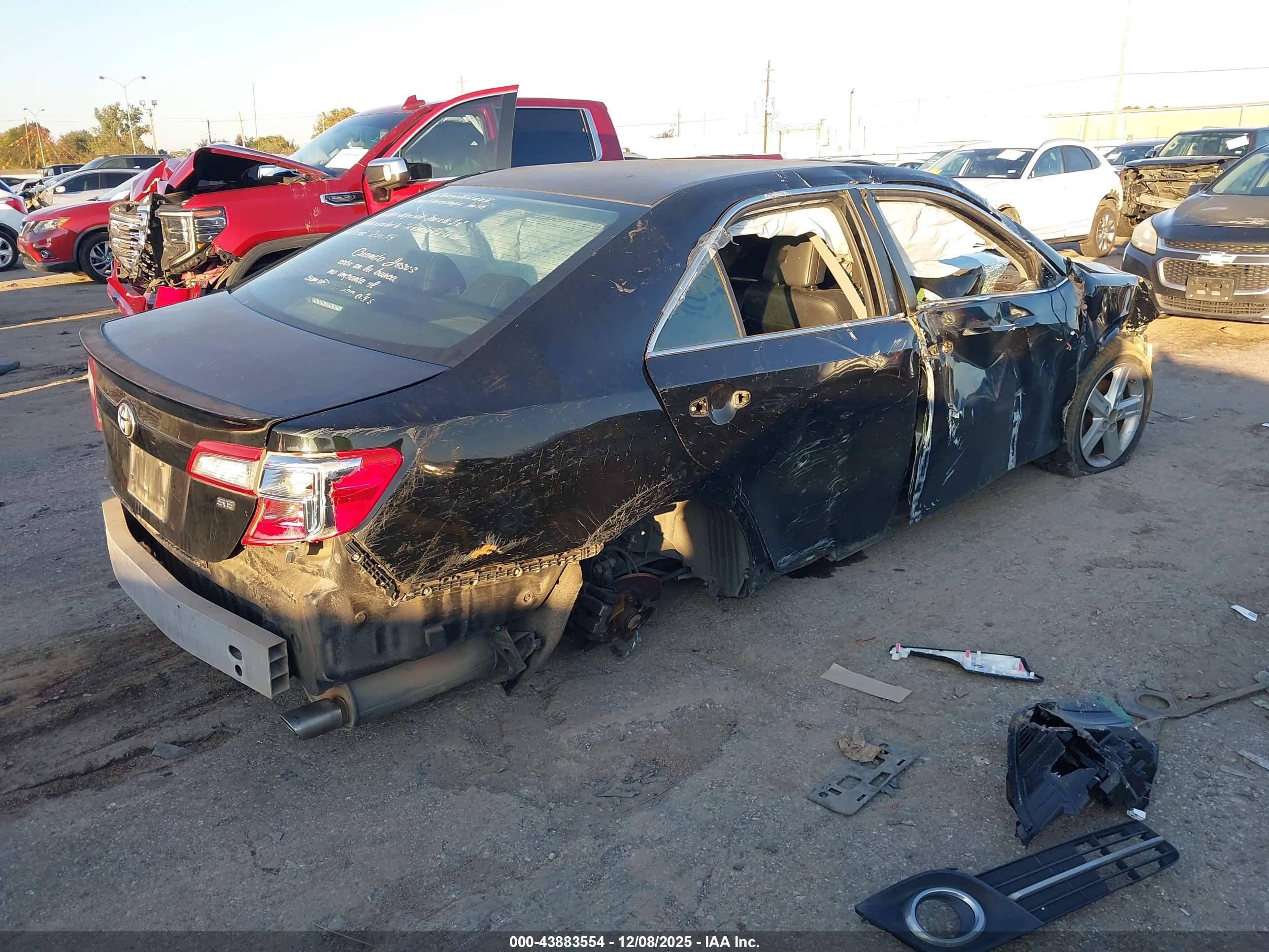 TOYOTA CAMRY image 4