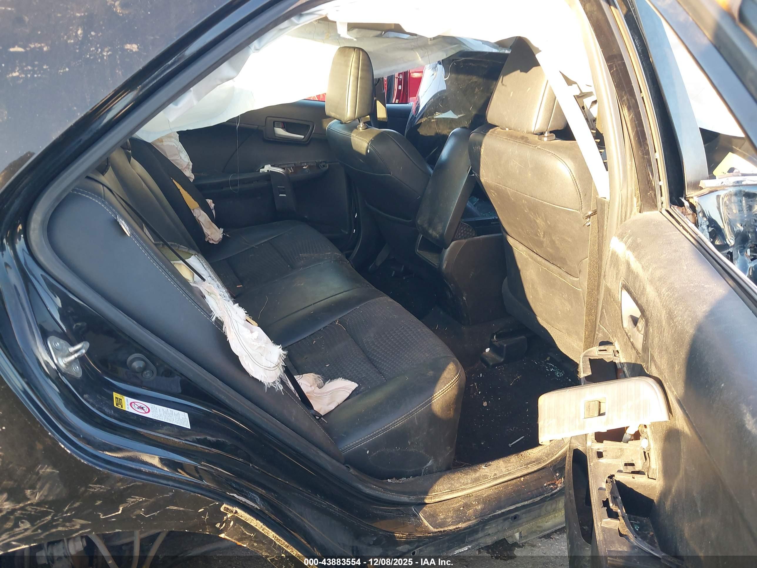 TOYOTA CAMRY image 8