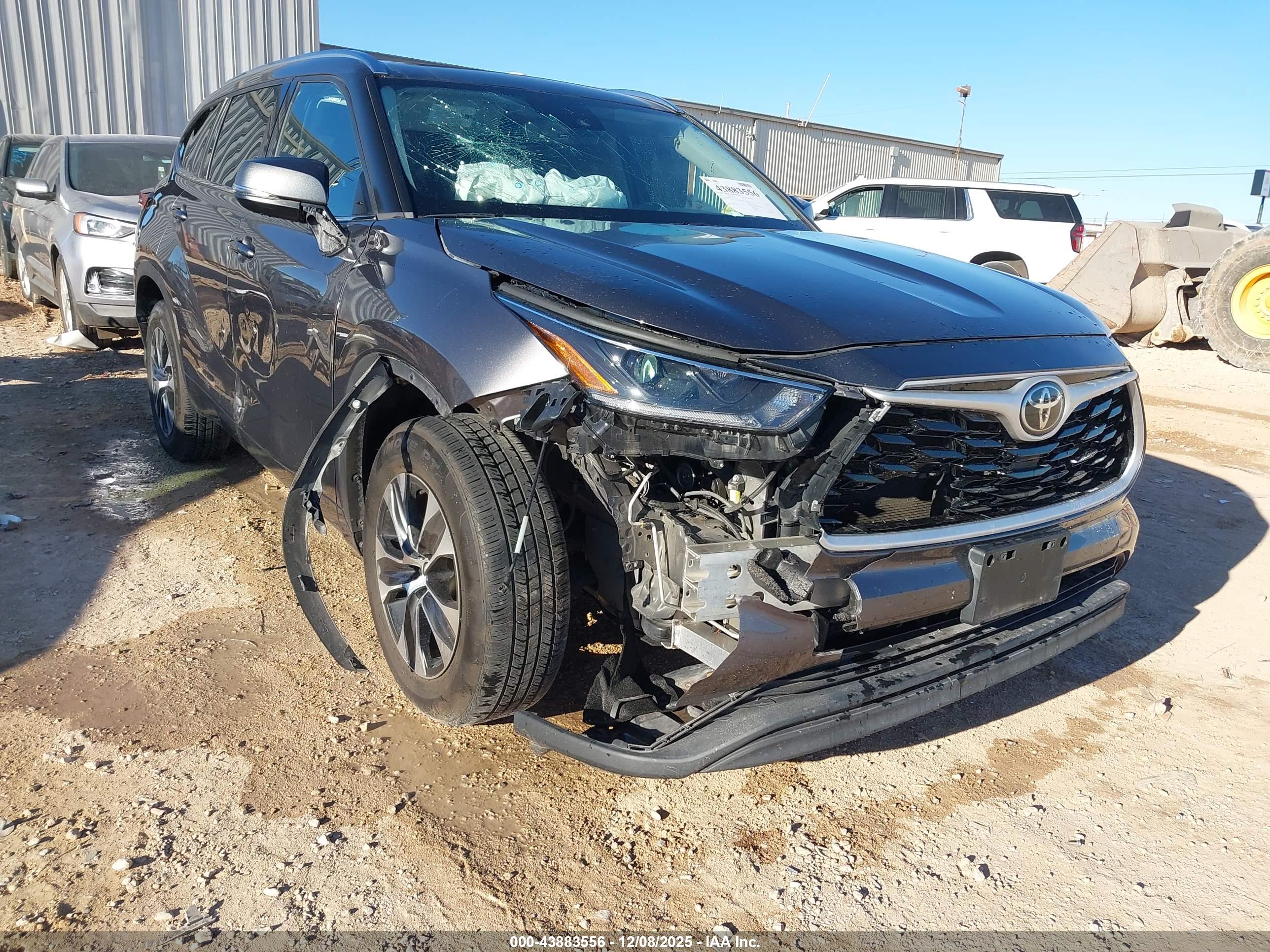 TOYOTA HIGHLANDER image 6