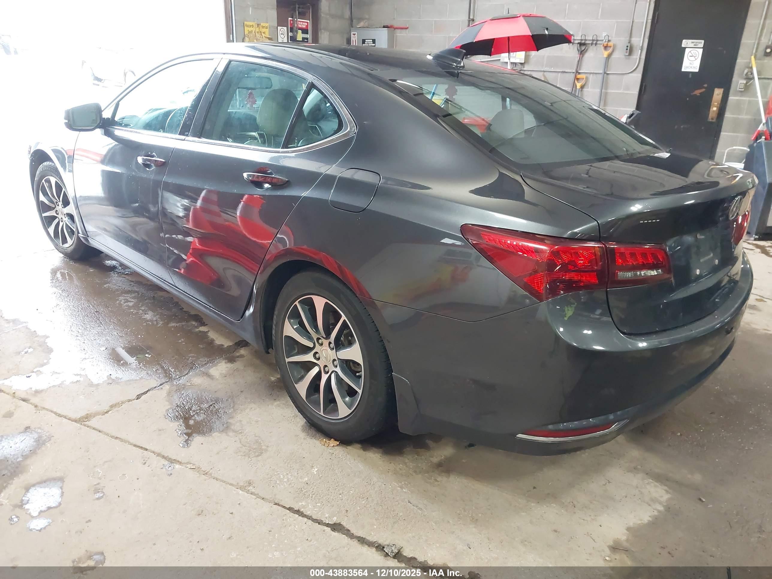 ACURA TLX image 3