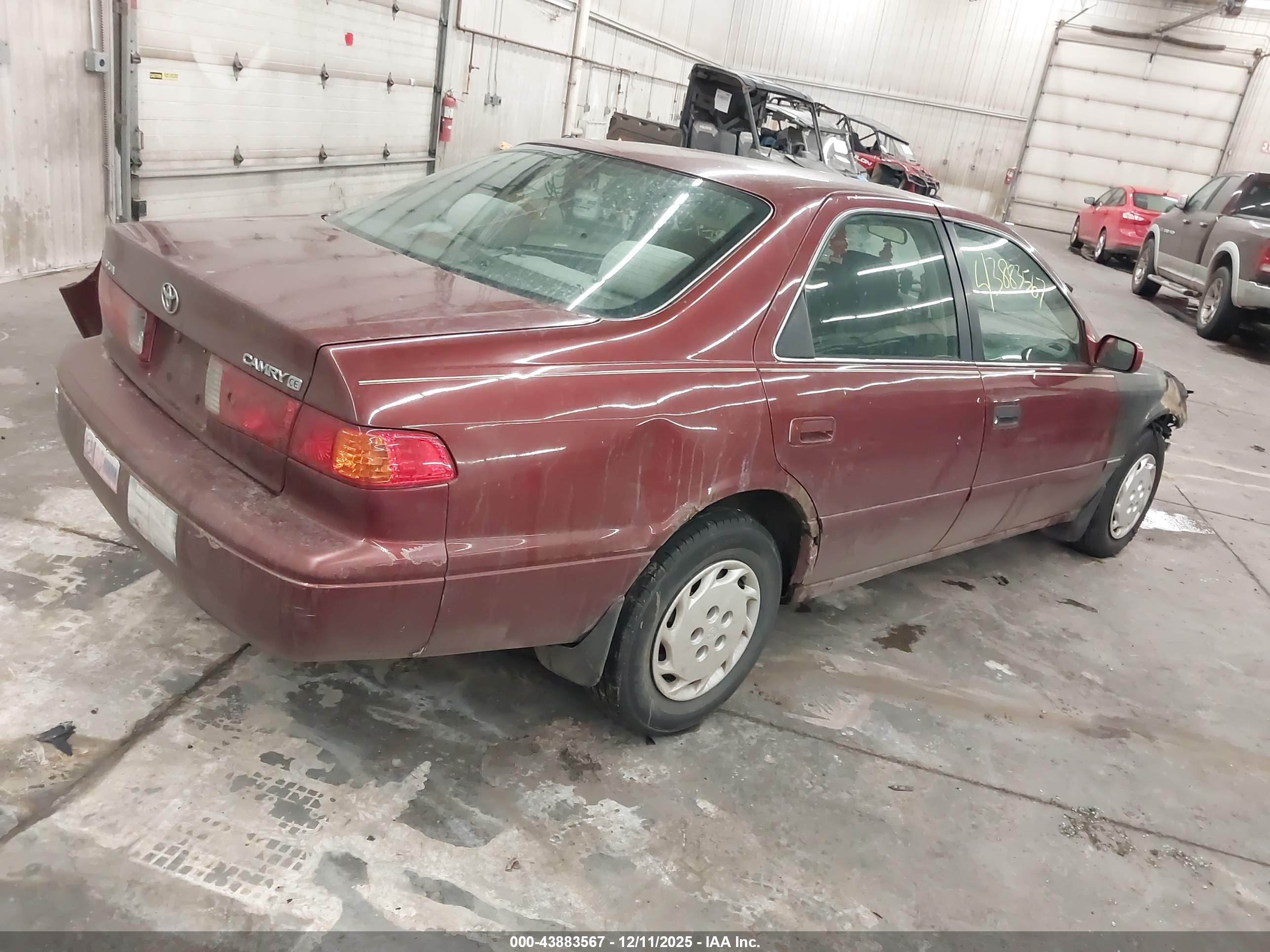 TOYOTA CAMRY image 4