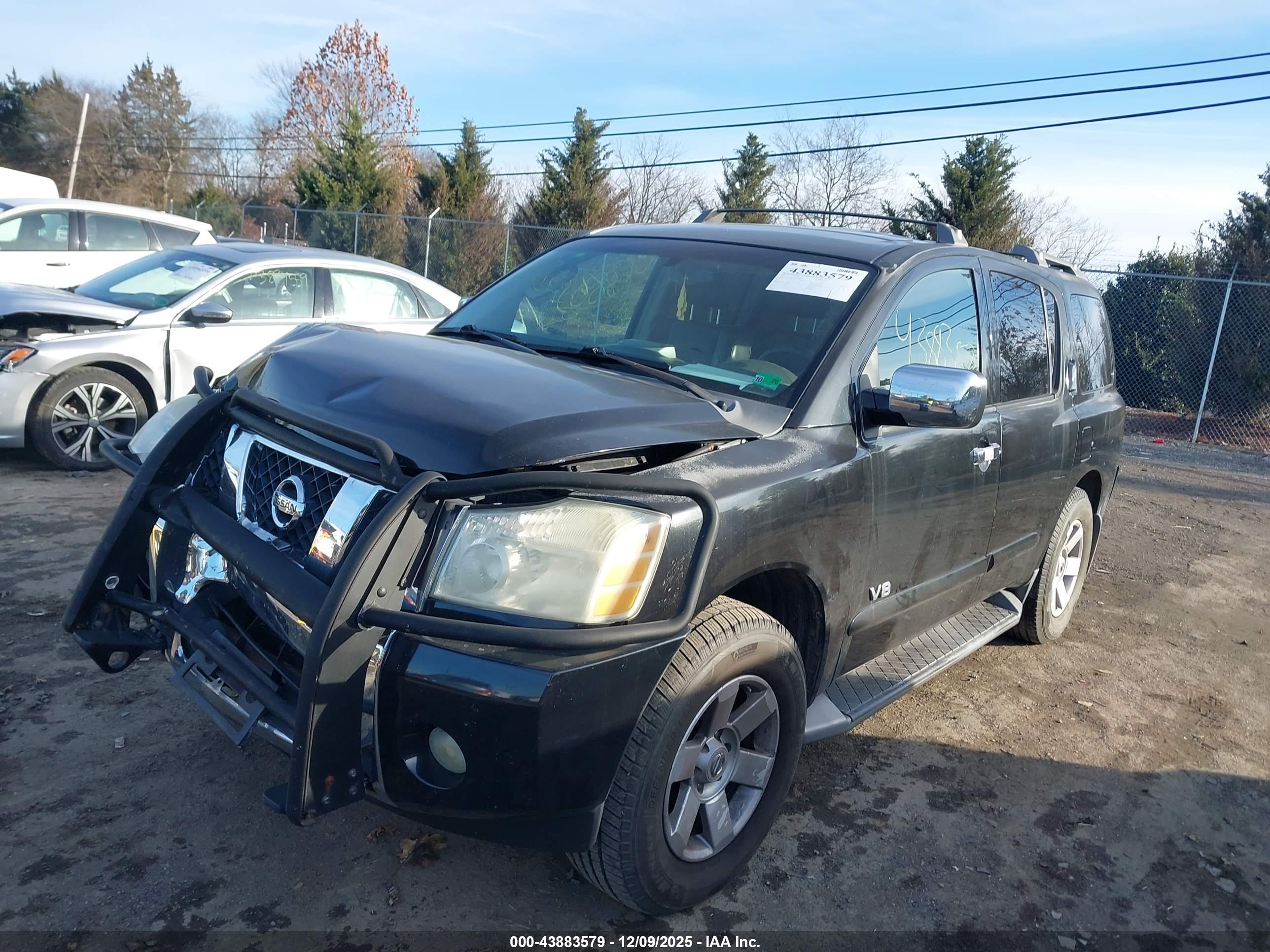 NISSAN ARMADA image 2
