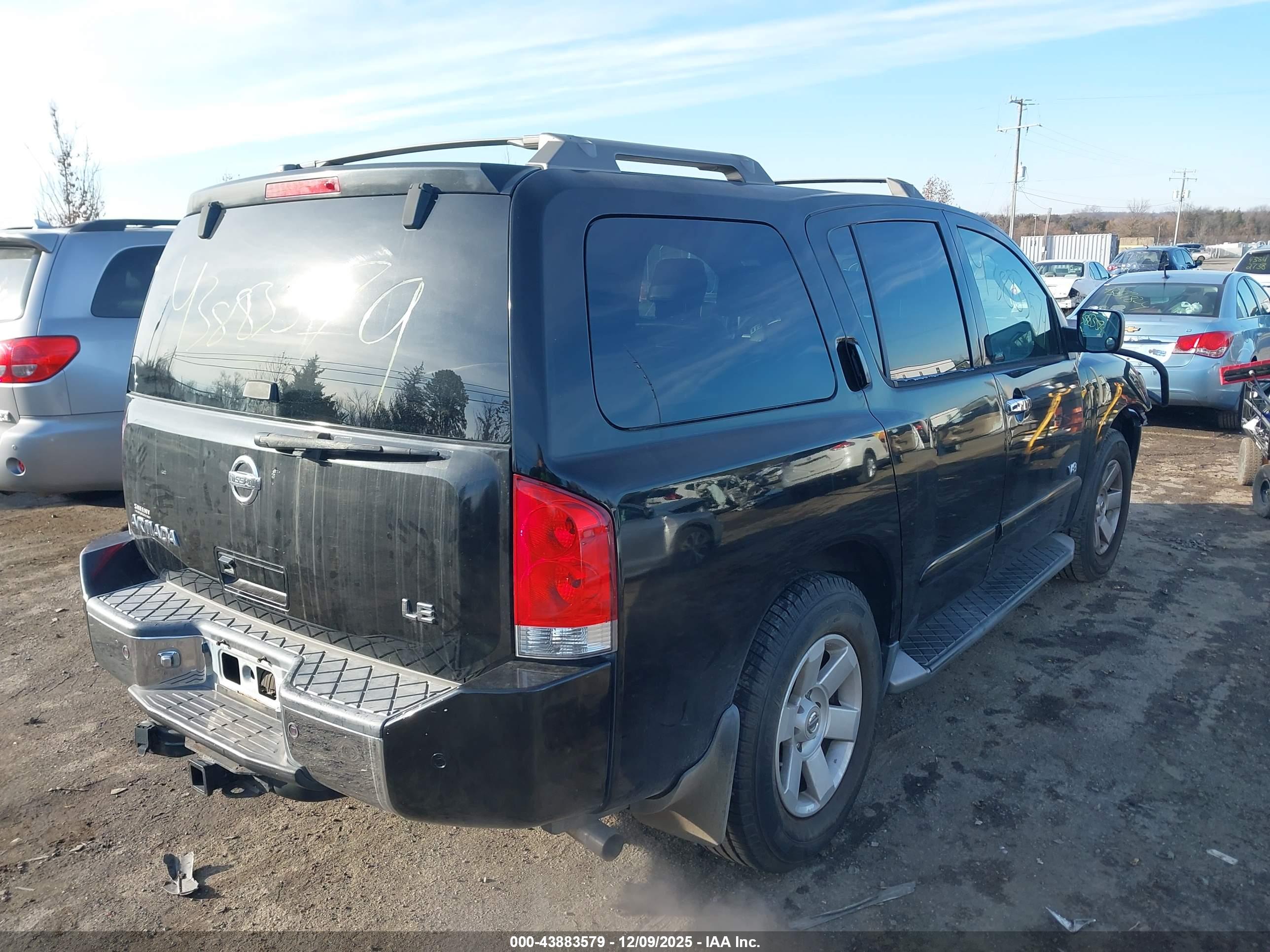 NISSAN ARMADA image 4