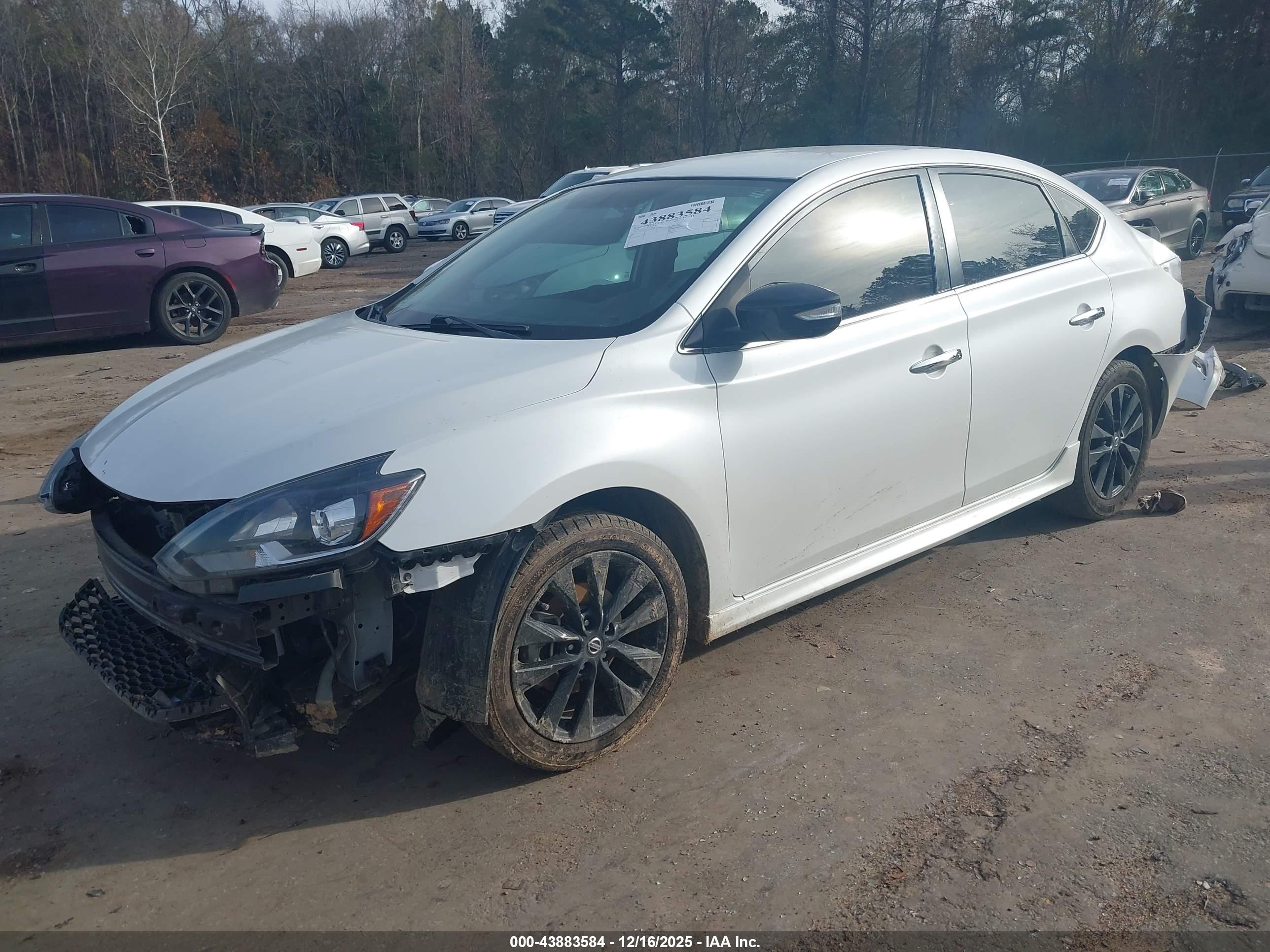 NISSAN SENTRA image 2