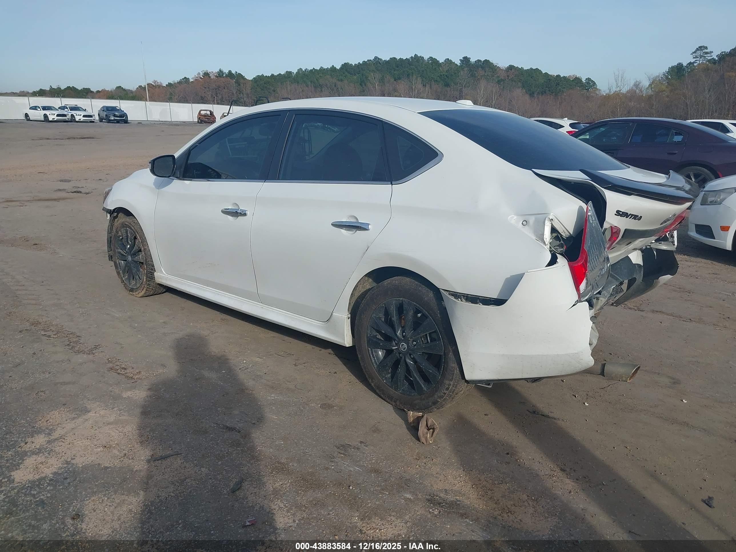 NISSAN SENTRA image 3