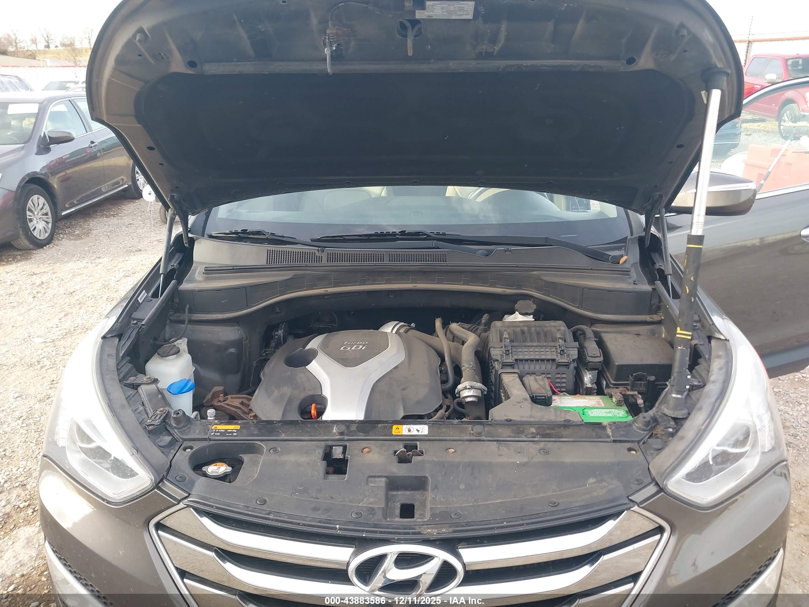HYUNDAI SANTA image 10