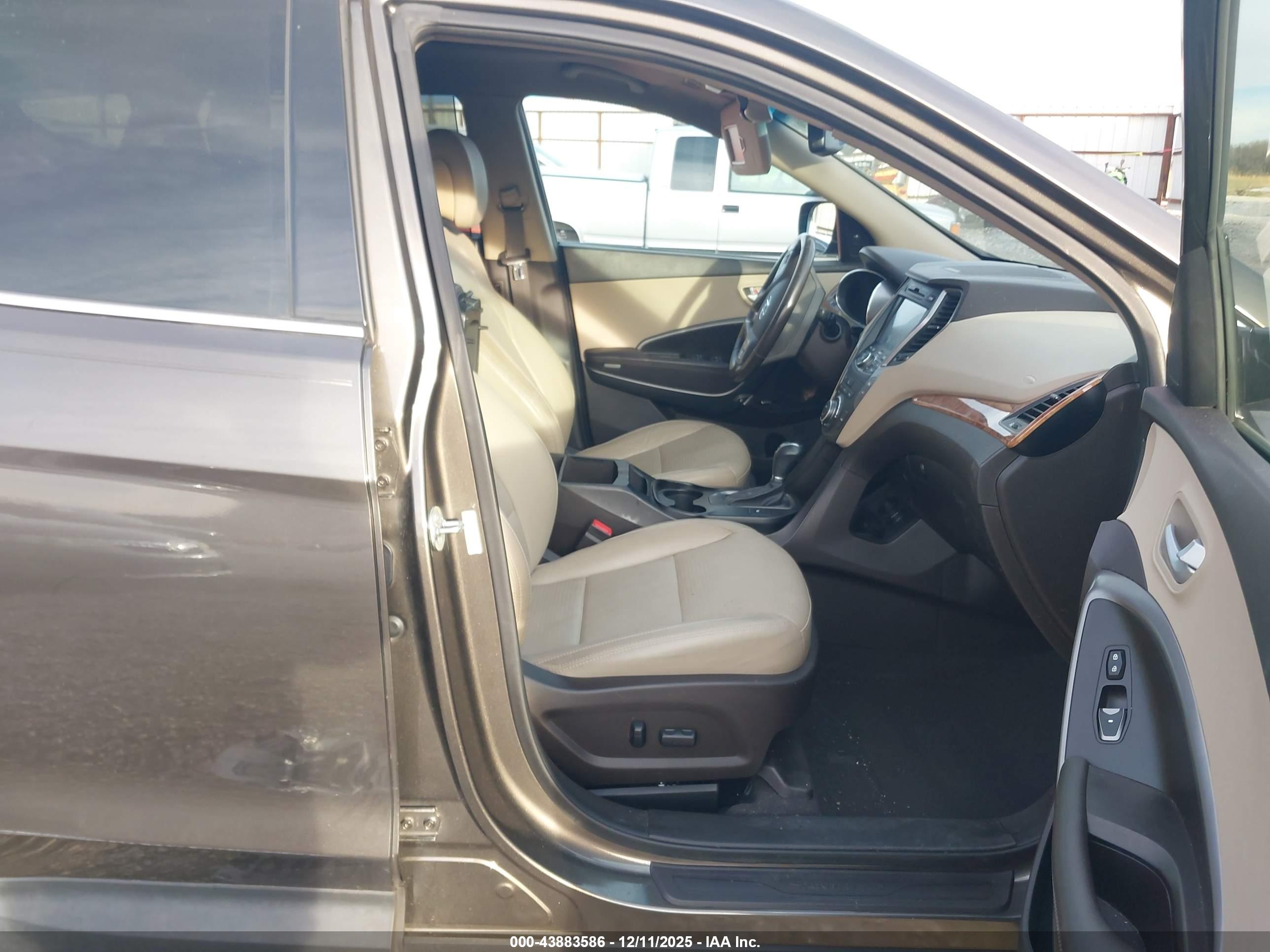 HYUNDAI SANTA image 5