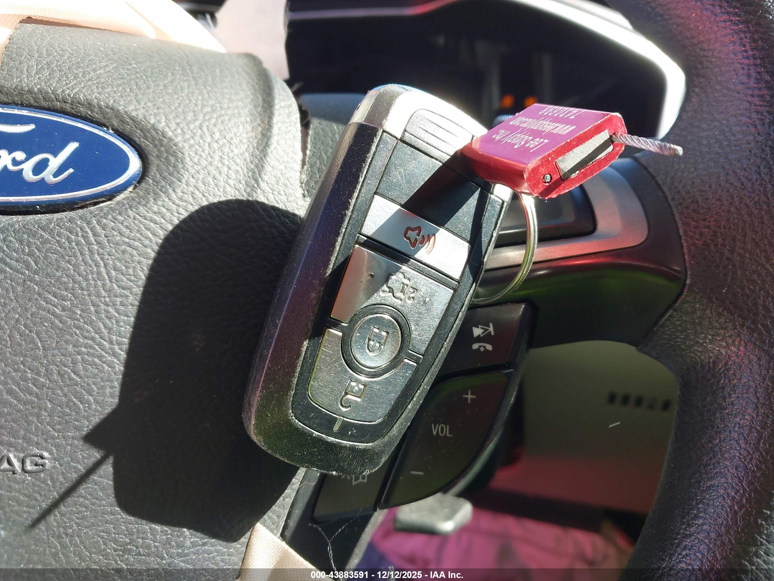 FORD FUSION image 11