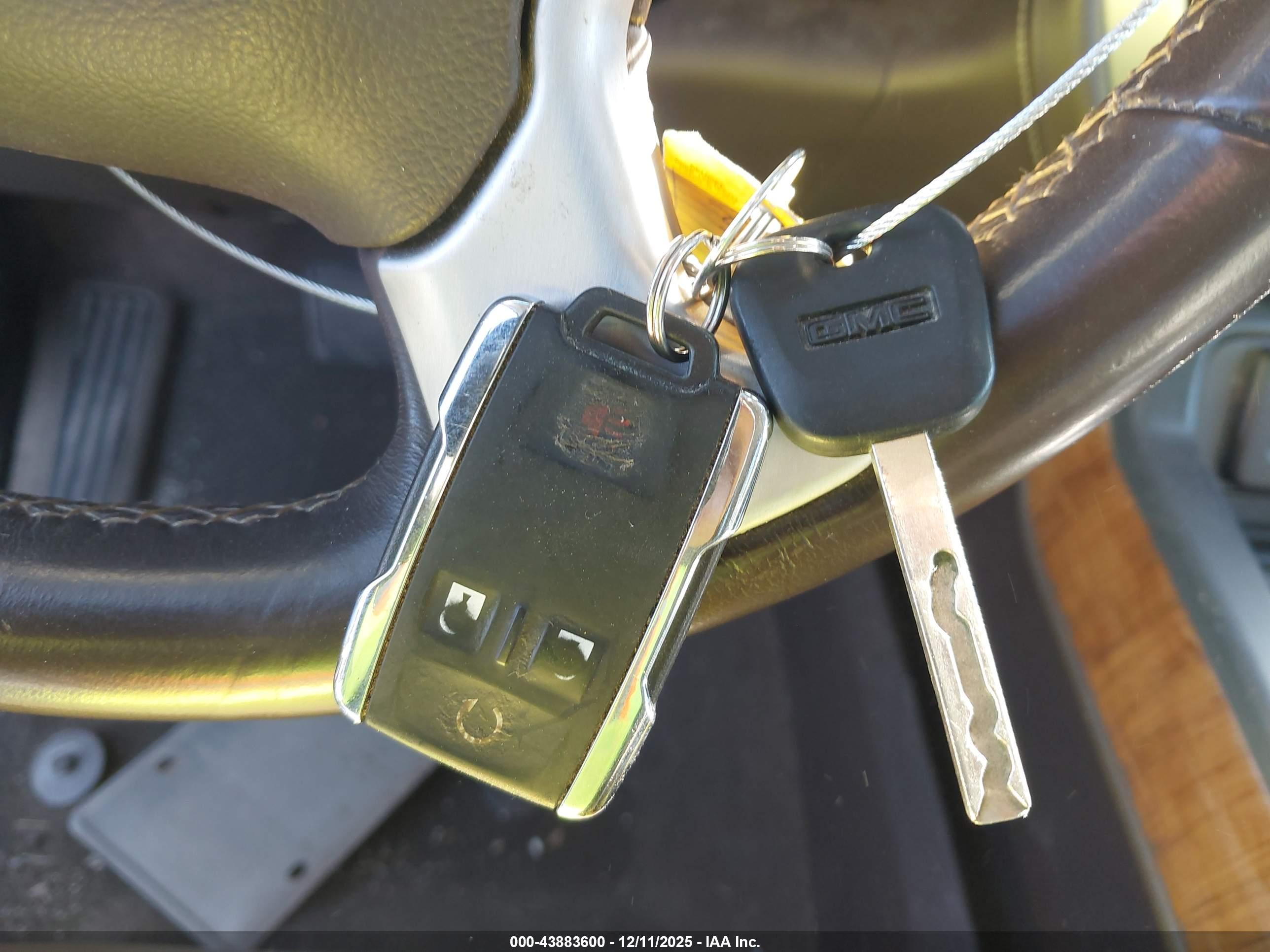 GMC SIERRA image 11