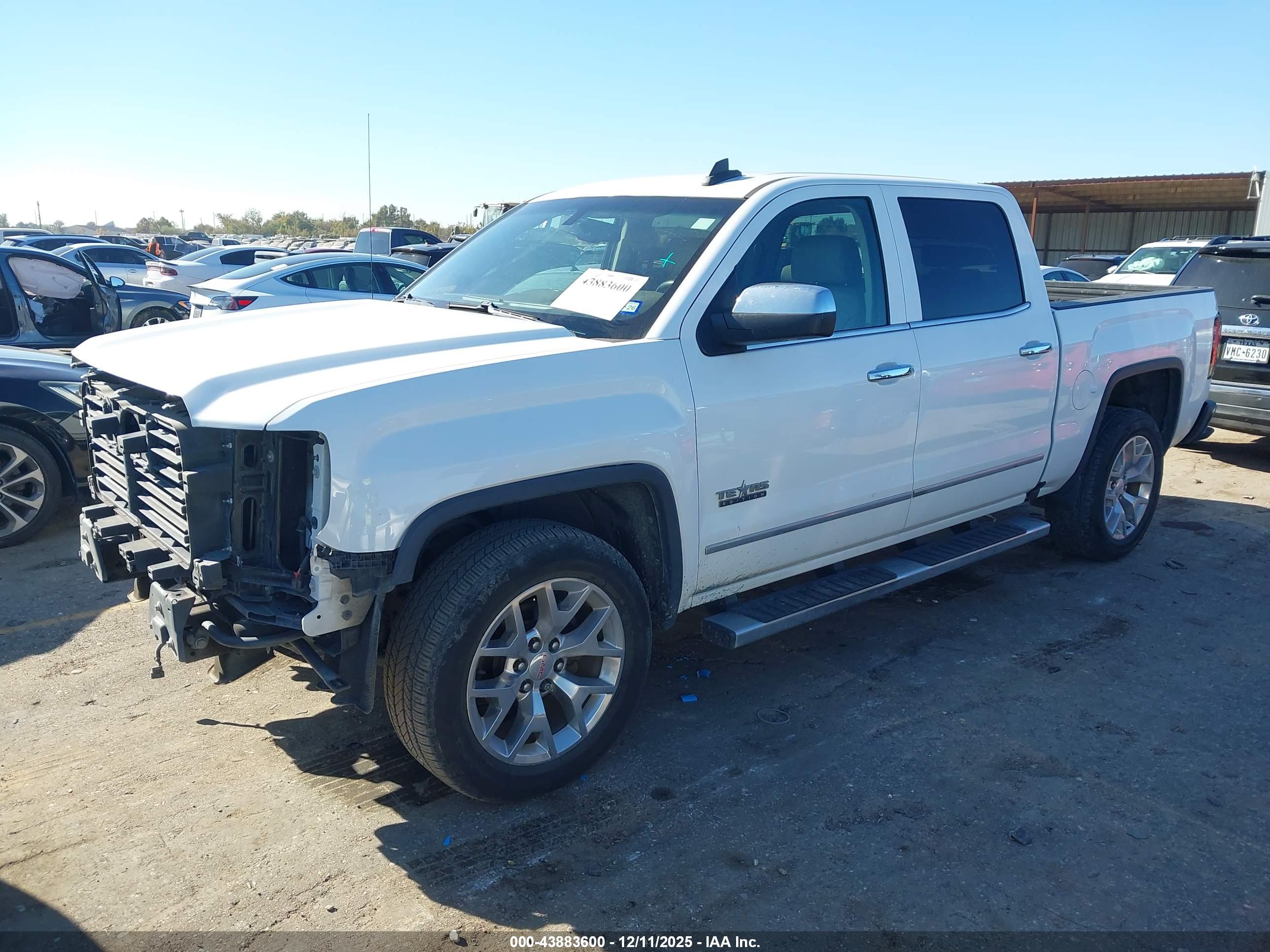 GMC SIERRA image 2